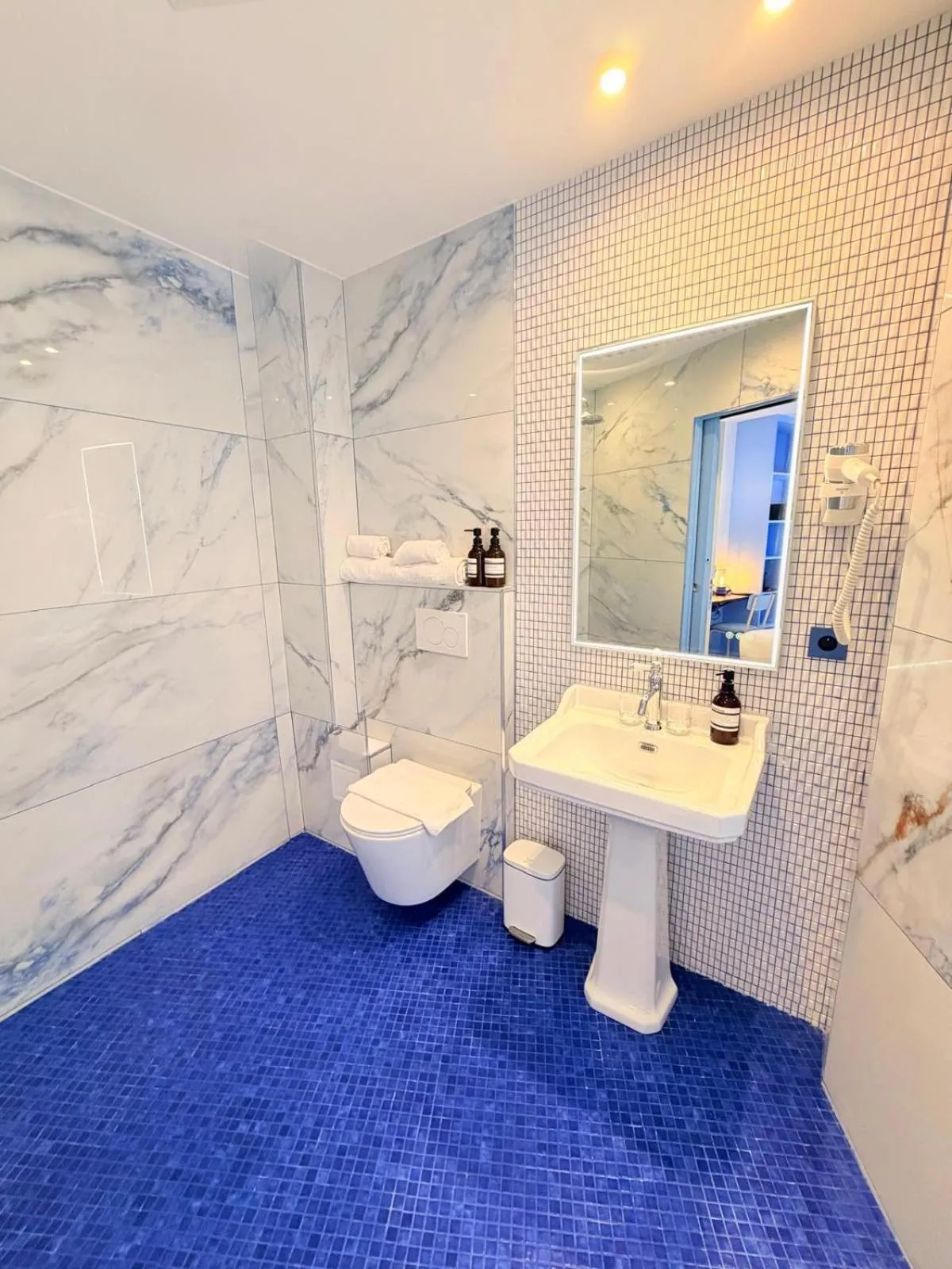 Bathroom in Hotel La Petite Rosa