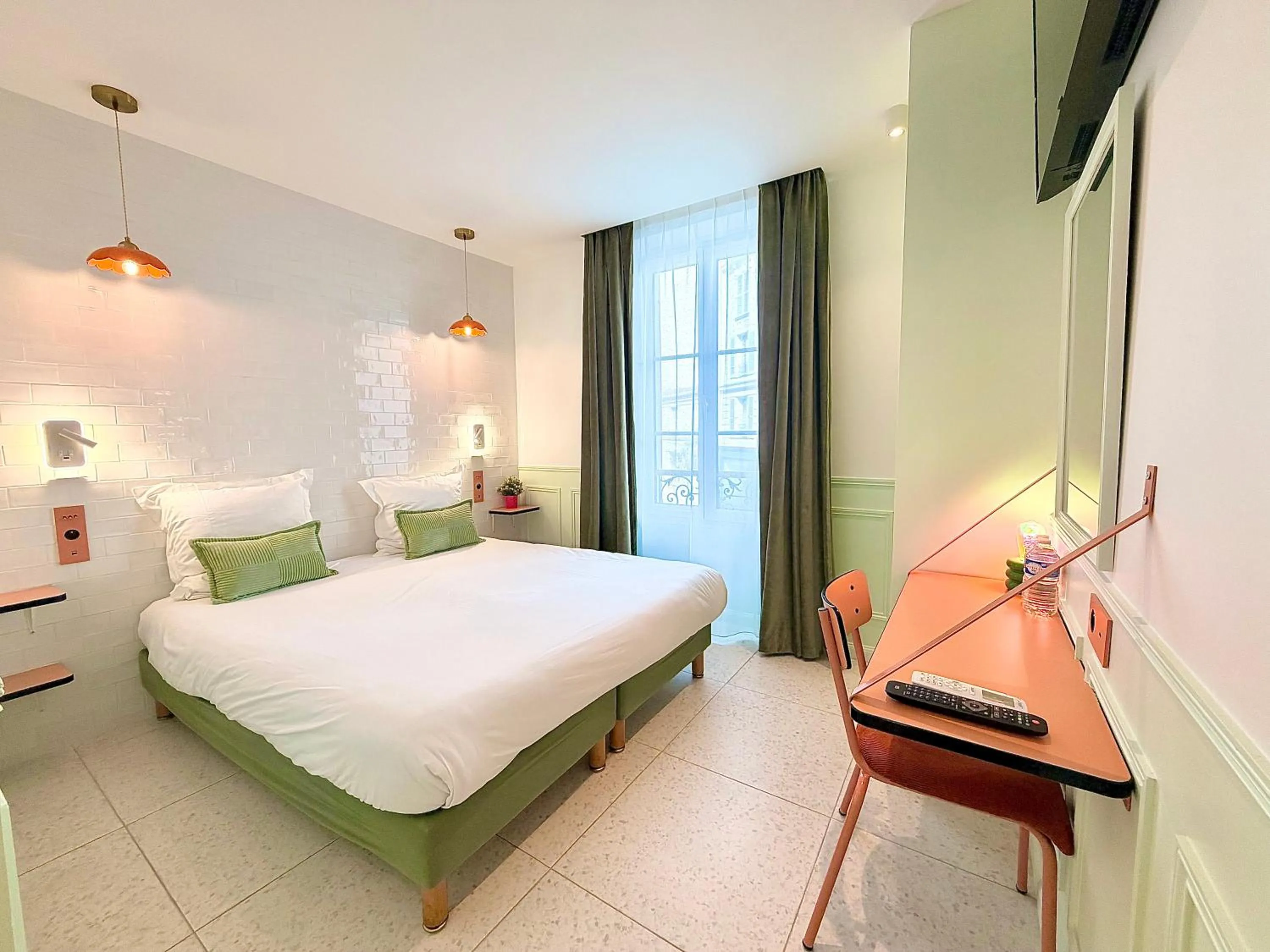 Bed in Hotel La Petite Rosa