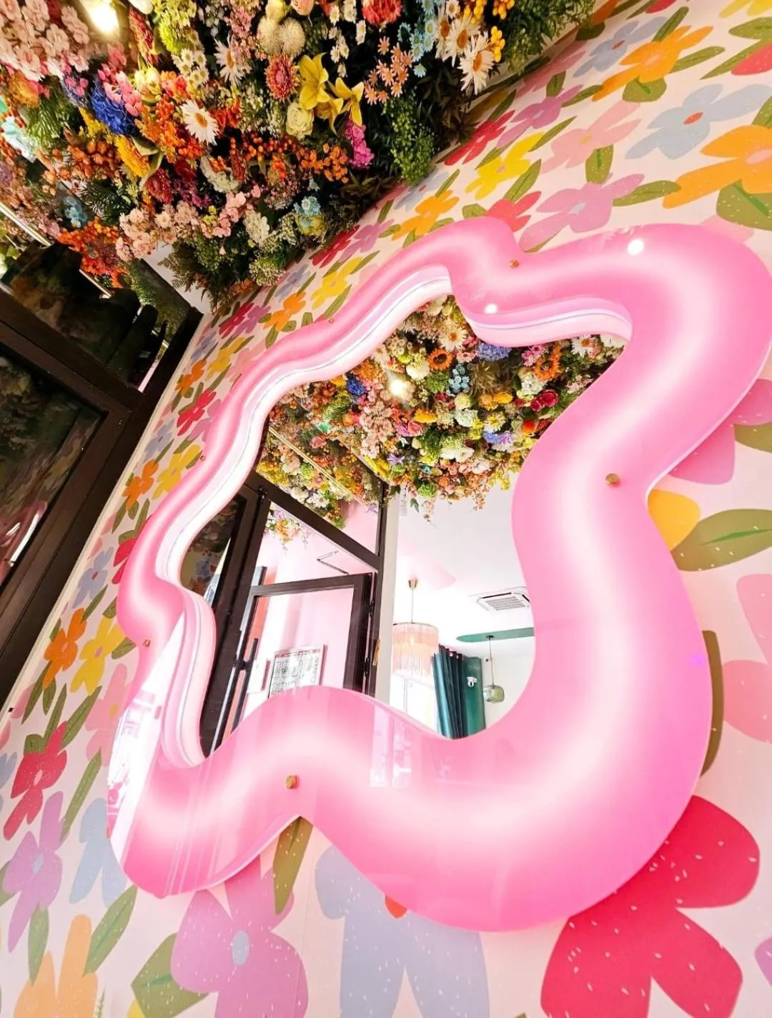 Decorative detail in Hotel La Petite Rosa