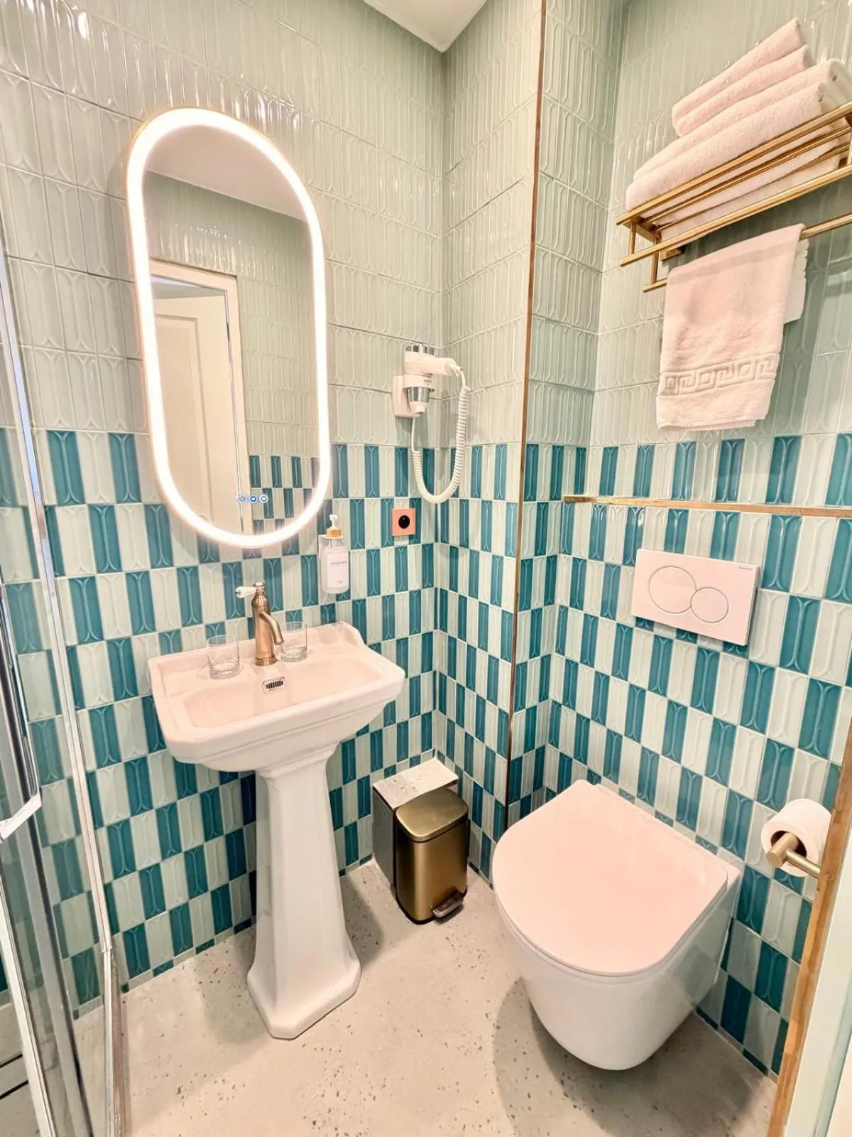 Bathroom in Hotel La Petite Rosa