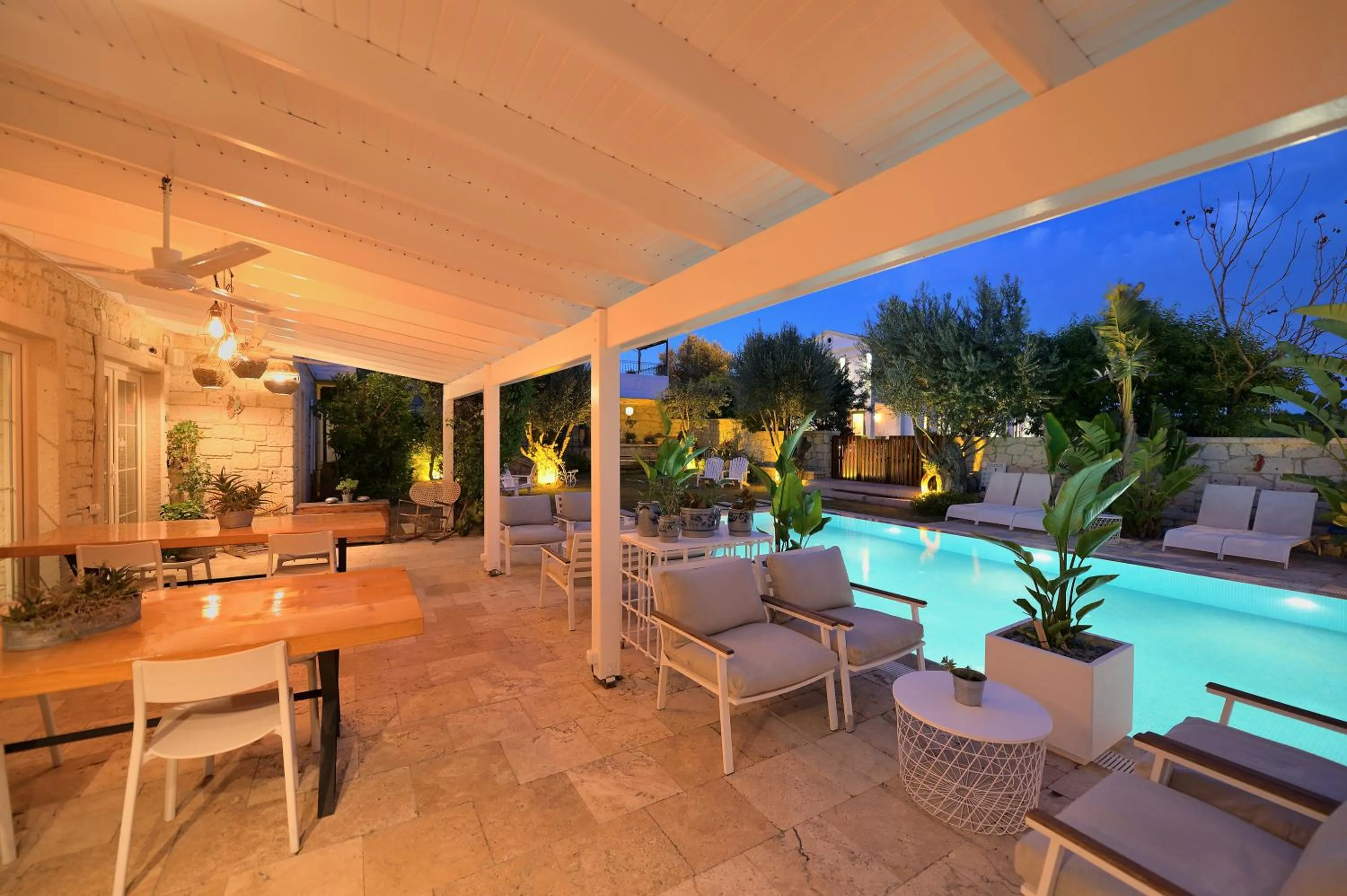 Garden in Peremere Alacati Otel