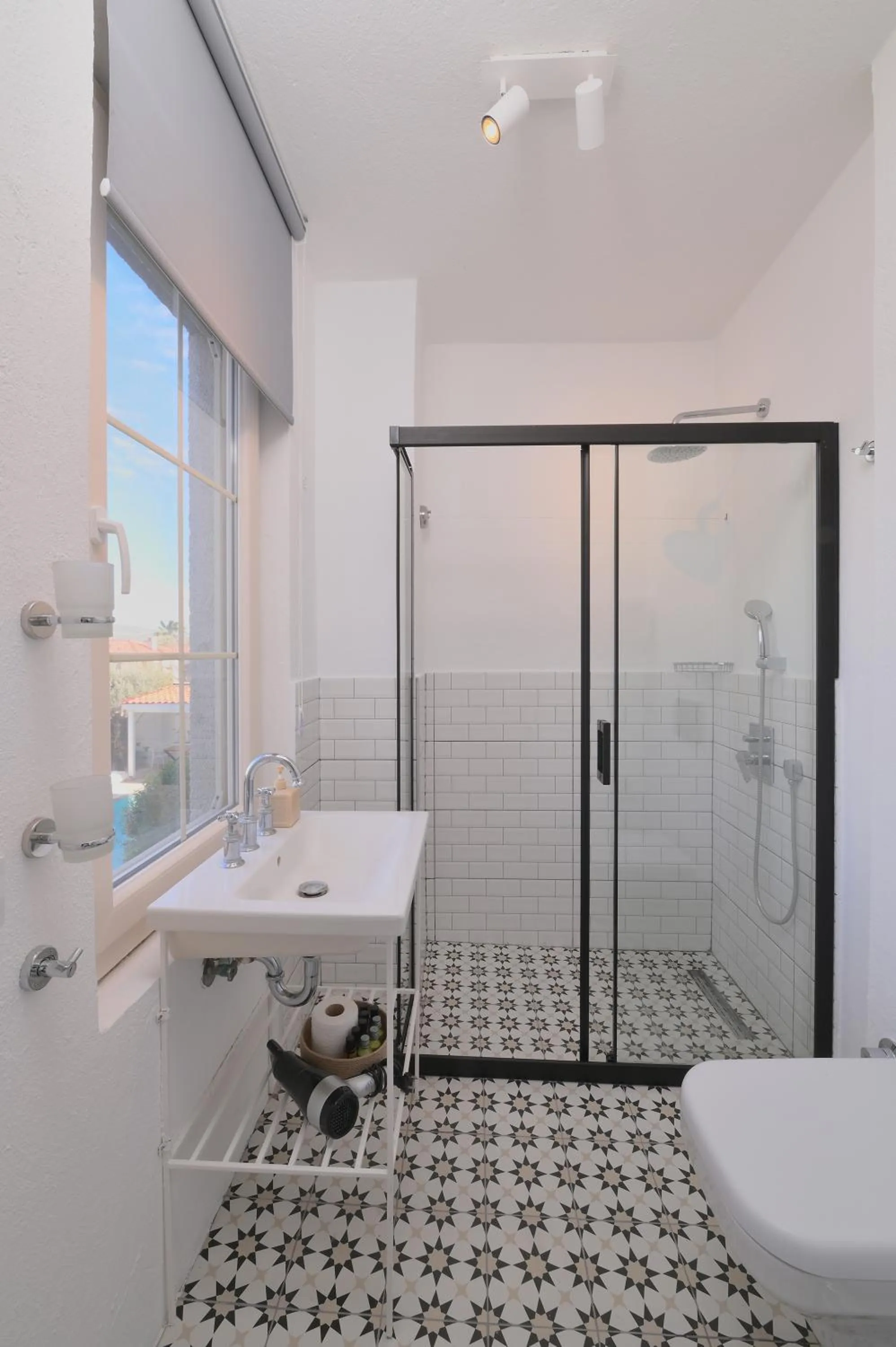 Bathroom in Peremere Alacati Otel