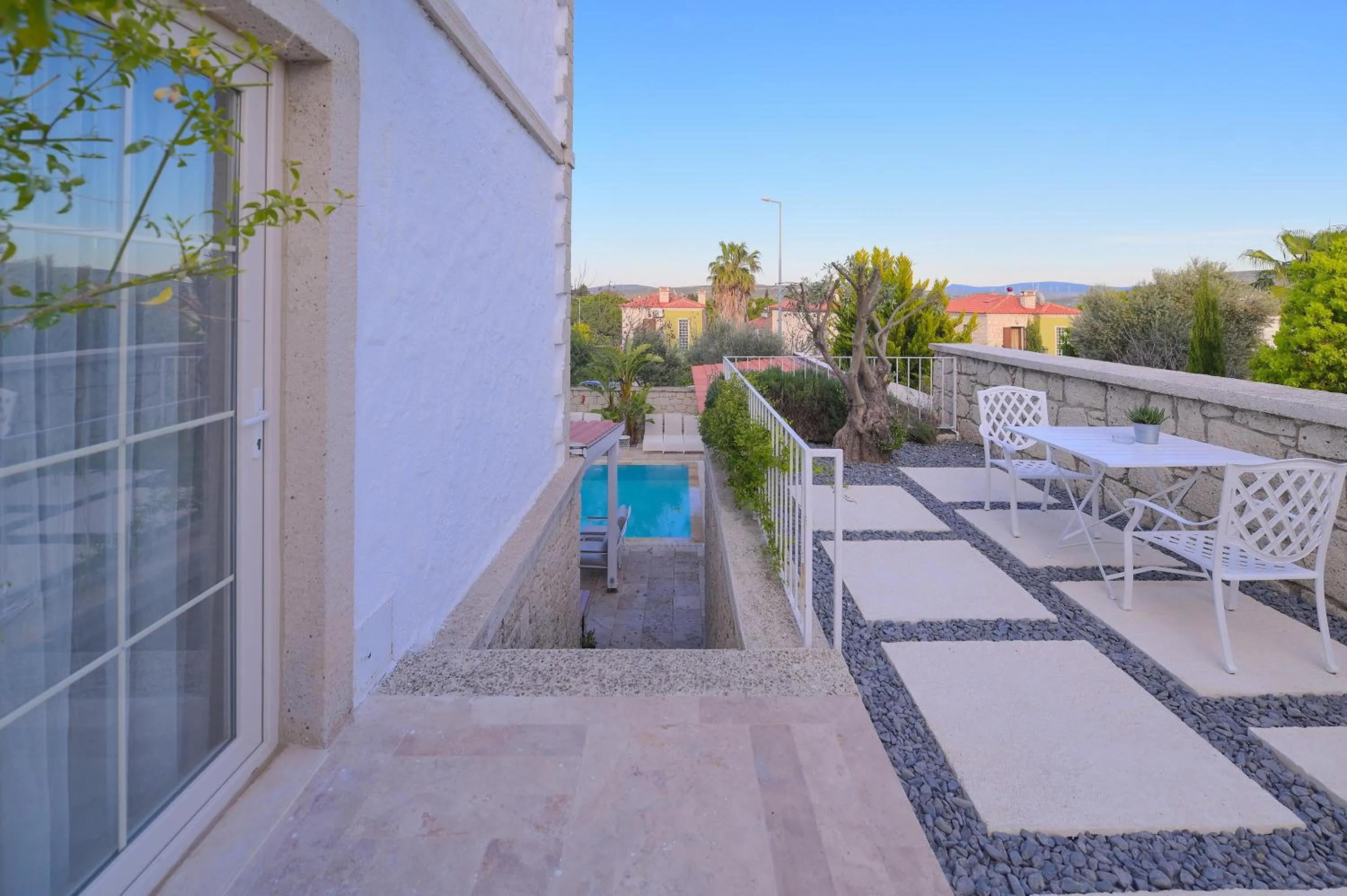 Property building in Peremere Alacati Otel