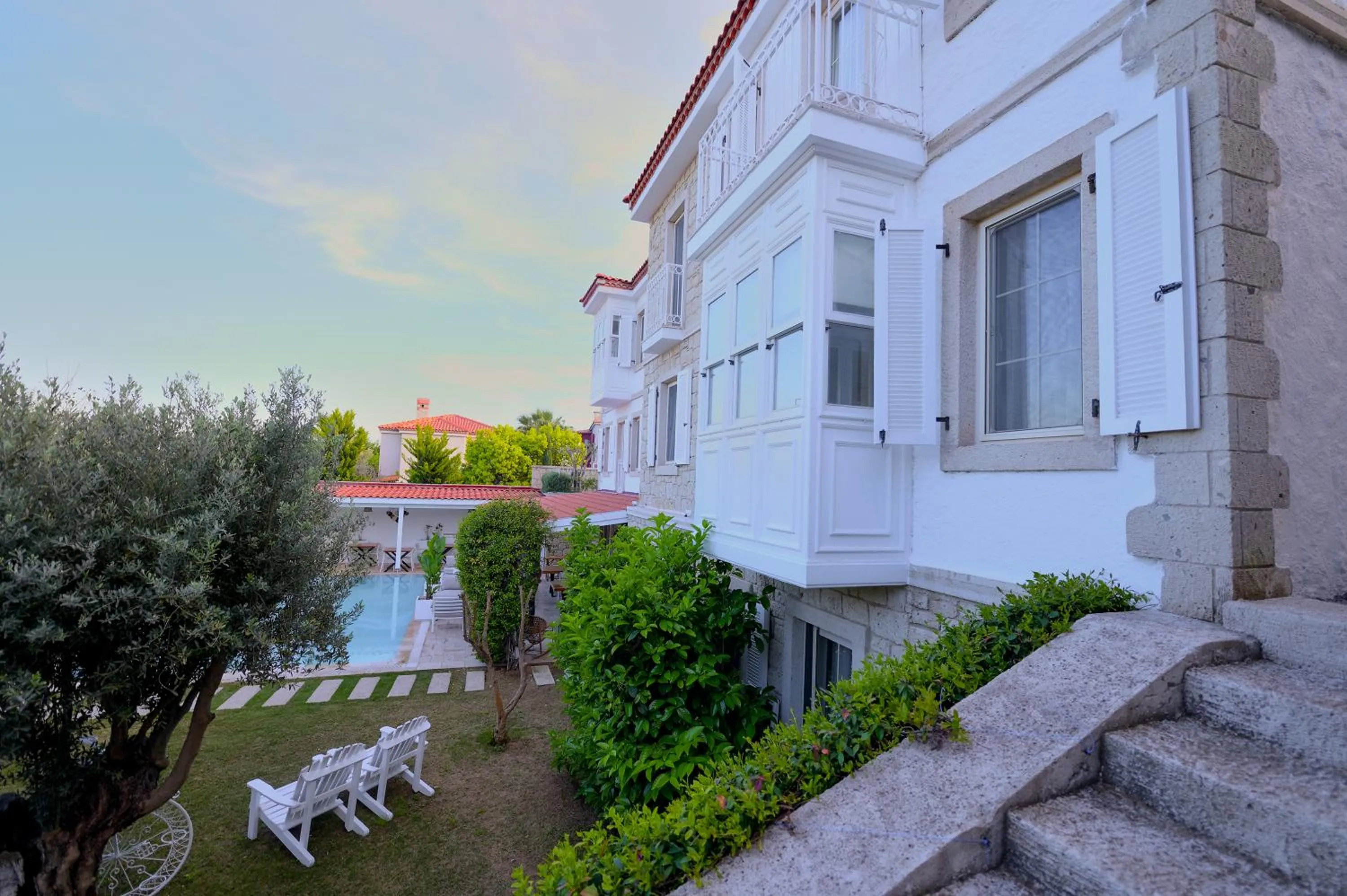 Property building in Peremere Alacati Otel