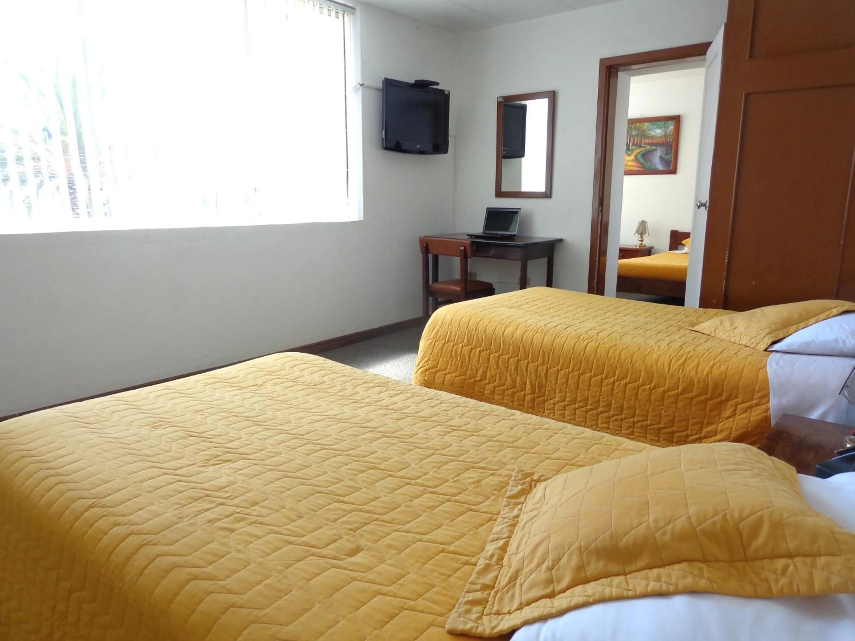 Bedroom, Bed in Hotel 9 de Octubre