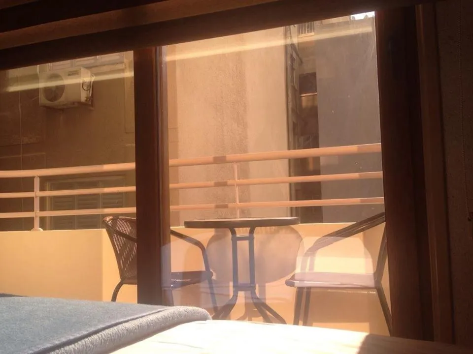 Les Palmiers Beach Boutique Hotel & Luxury Apartments