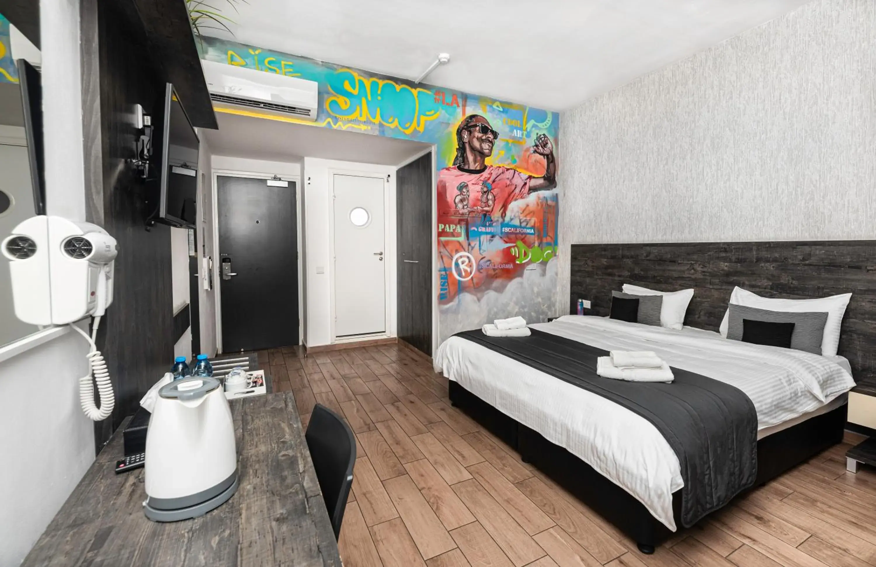 Bed in Rise Urban Art Hotel Bed in Rise Urban Art Hotel