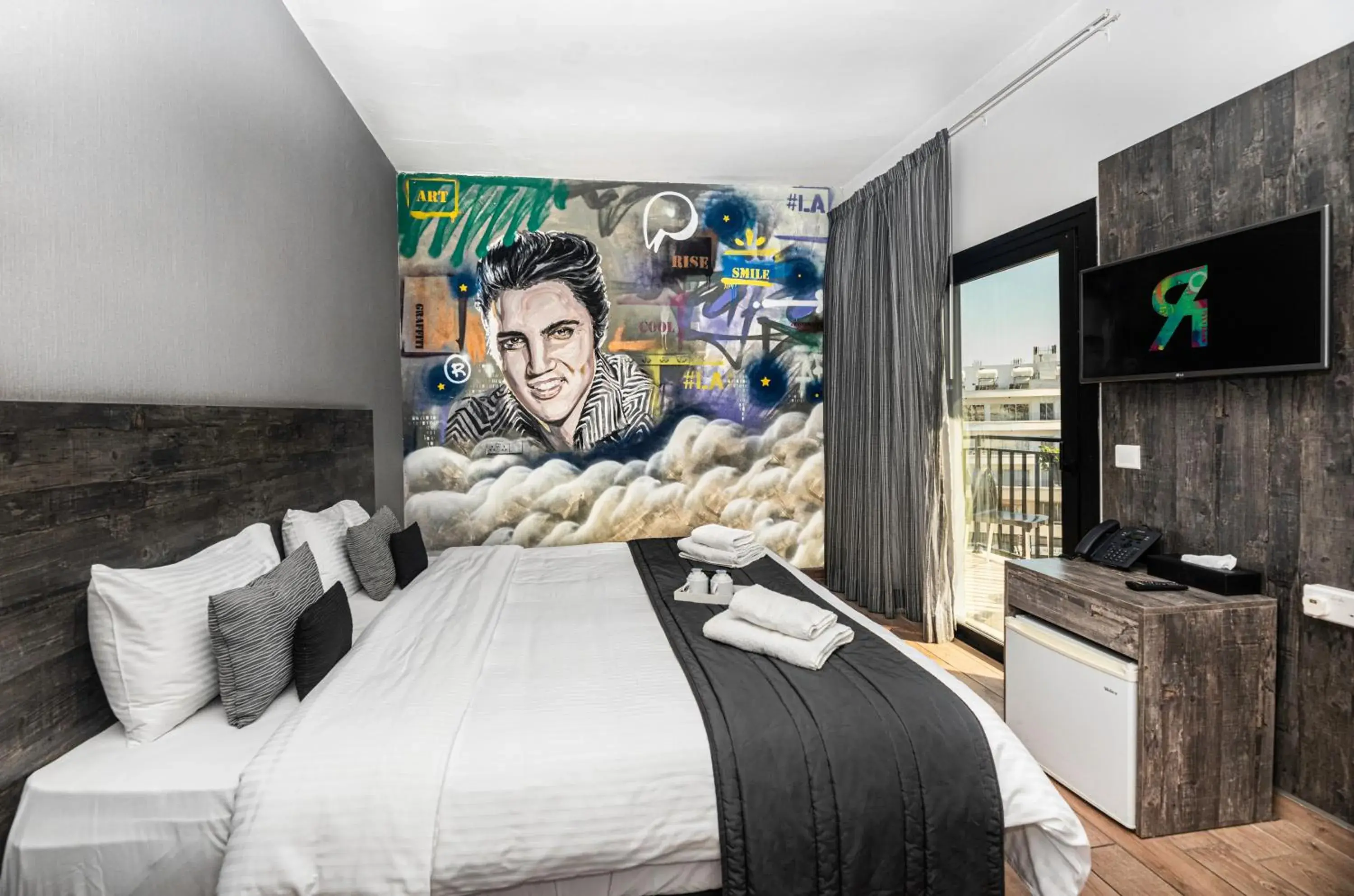 Bed in Rise Urban Art Hotel Bed in Rise Urban Art Hotel