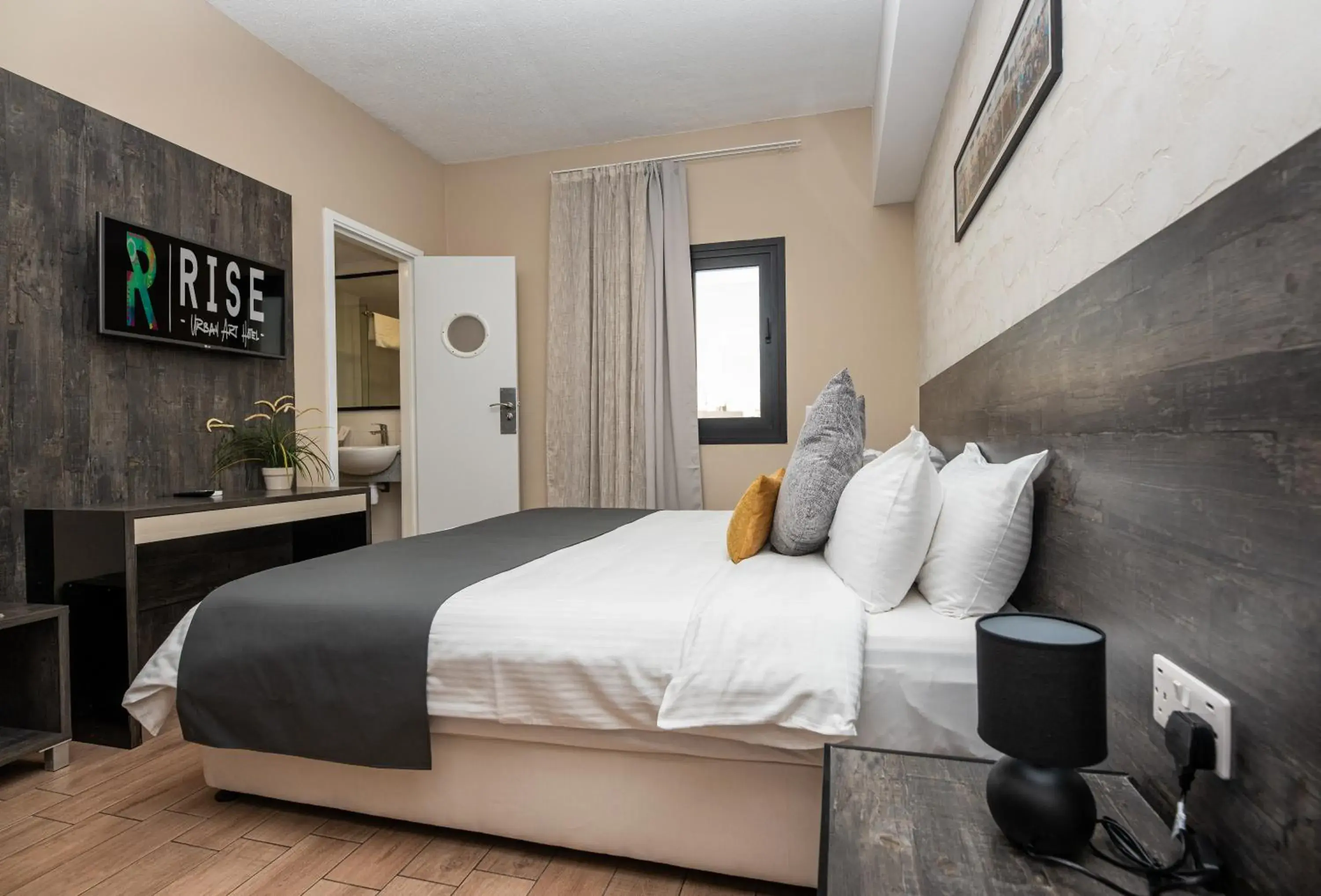 Bedroom, Bed in Rise Urban Art Hotel Bedroom, Bed in Rise Urban Art Hotel