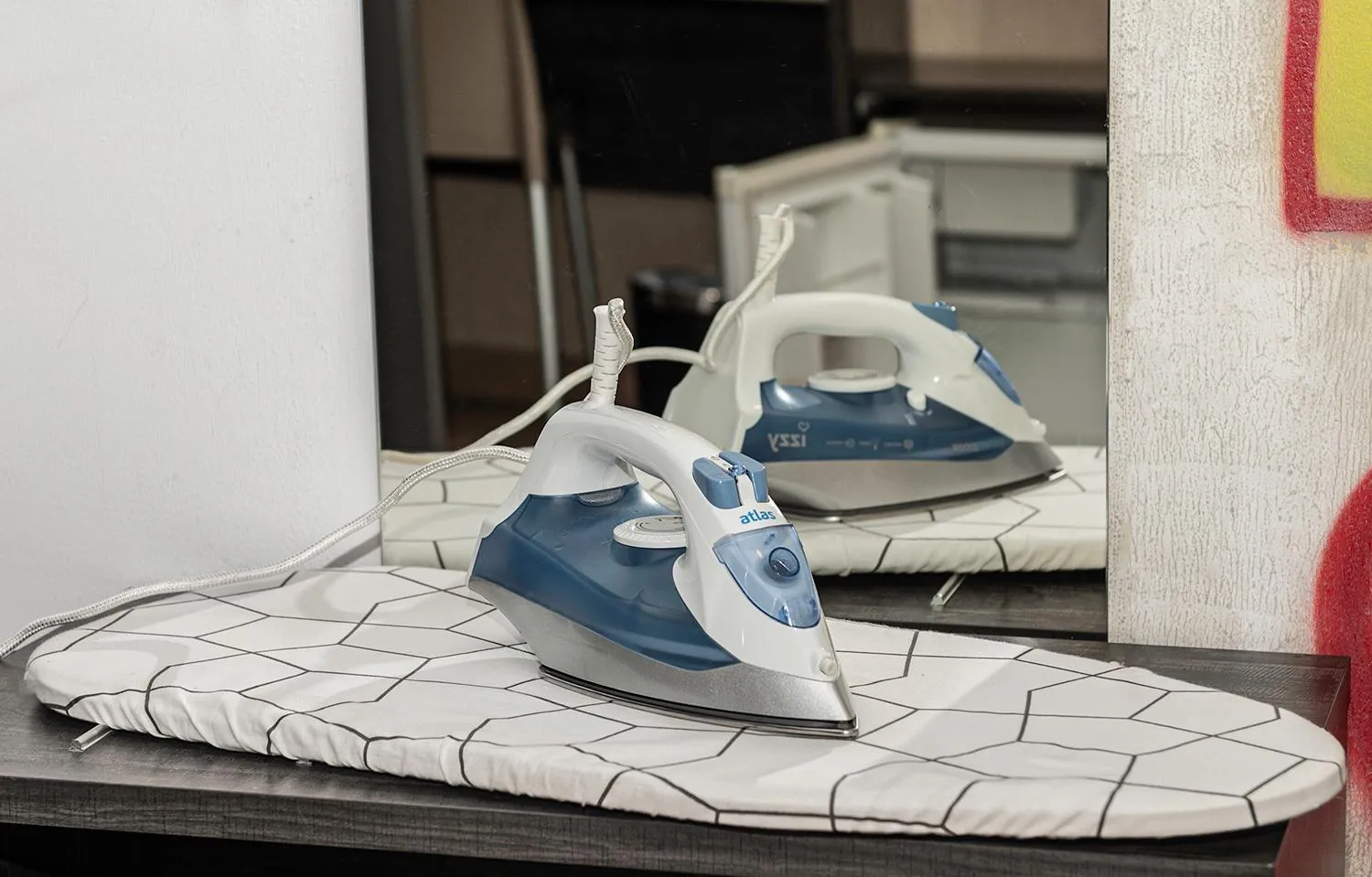 flat iron in Rise Urban Art Hotel