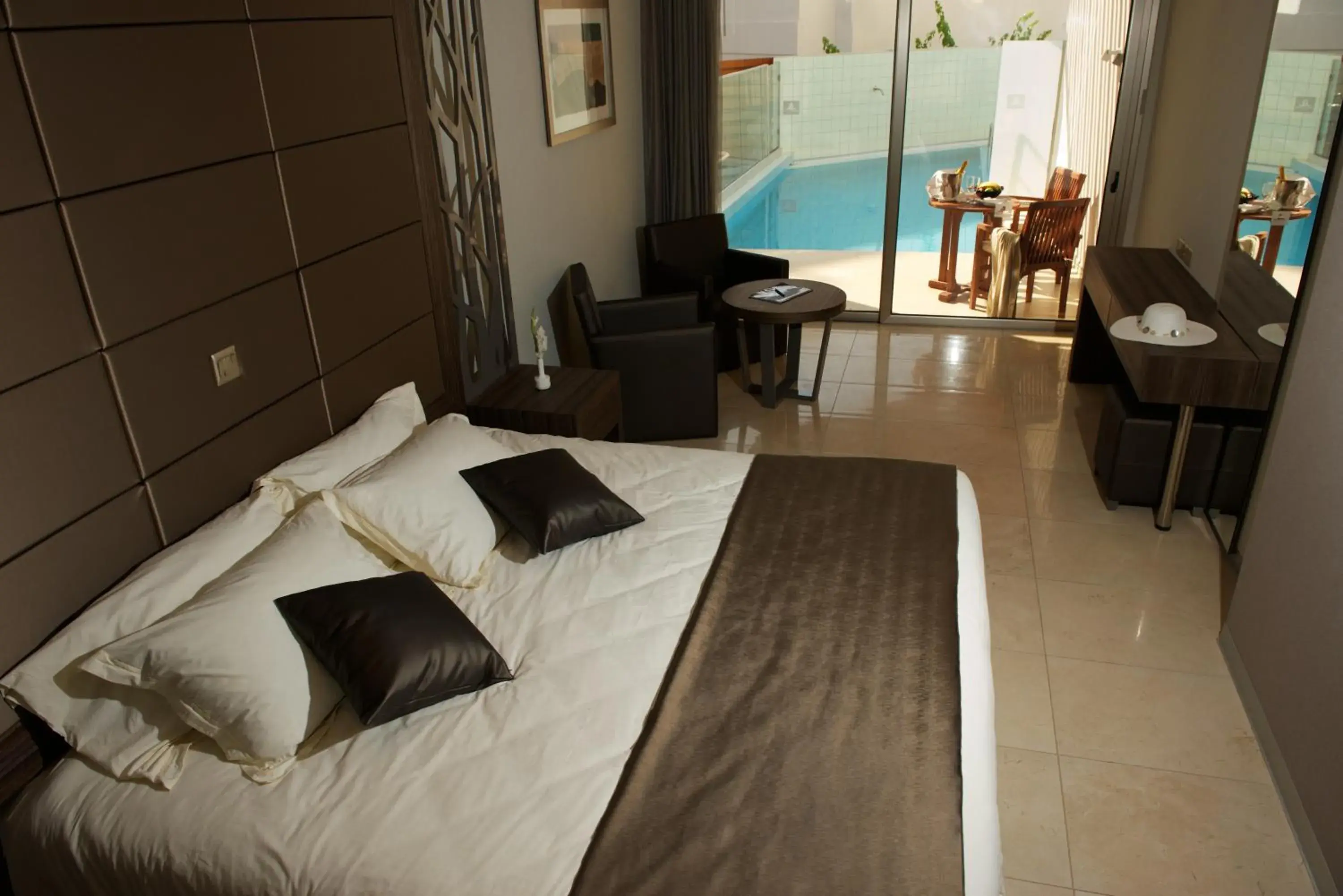 Bedroom, Bed in Adams Beach Hotel & Spa