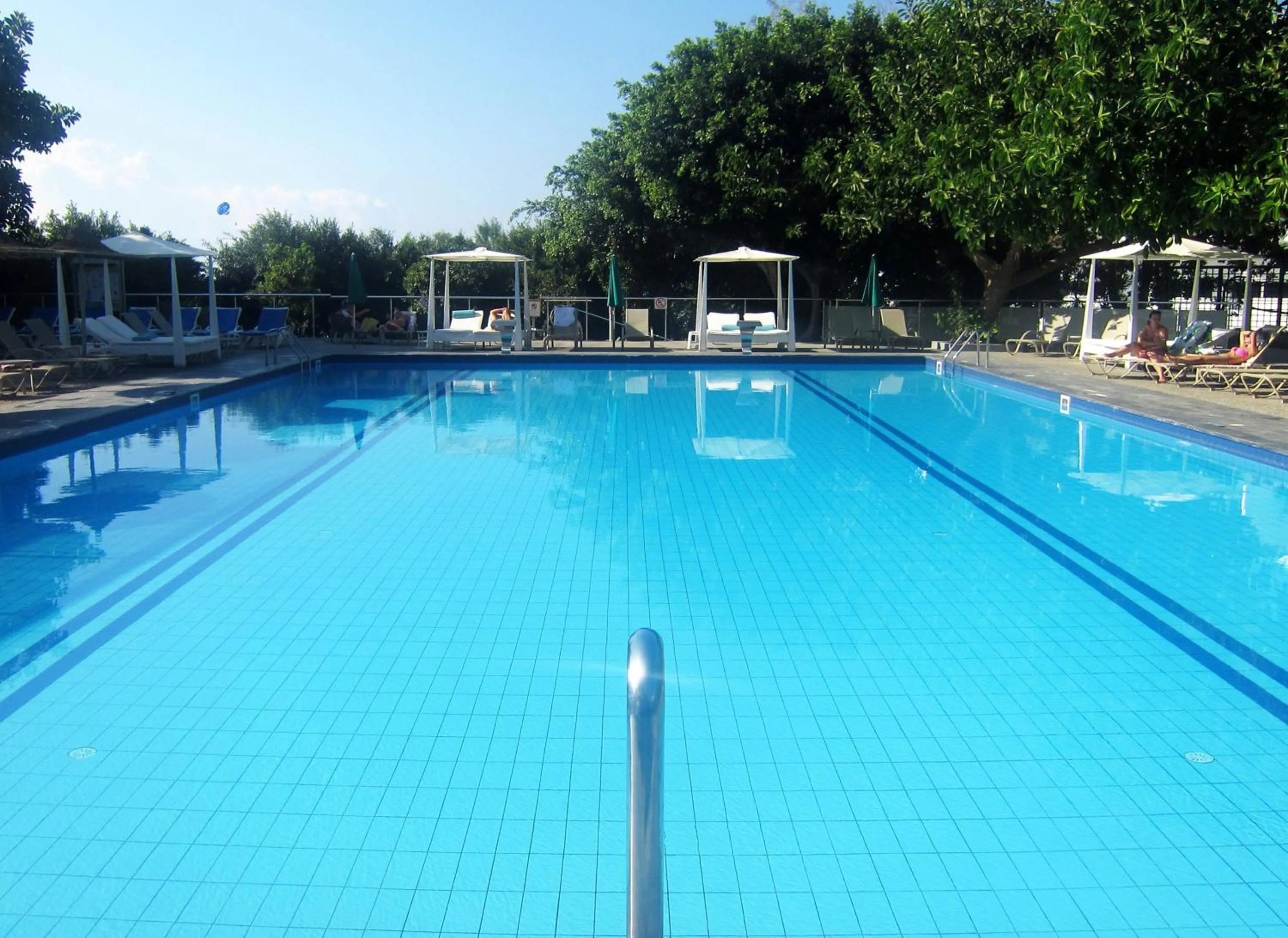 Swimming pool in Marina Hotel