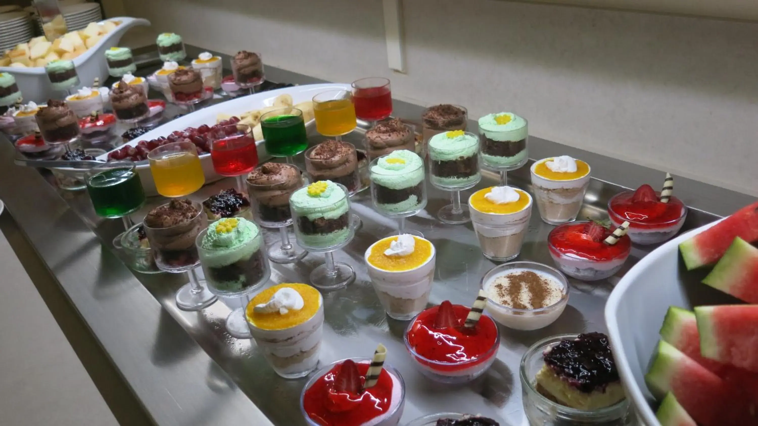 Restaurant/places to eat in Marina Hotel Restaurant/places to eat in Marina Hotel