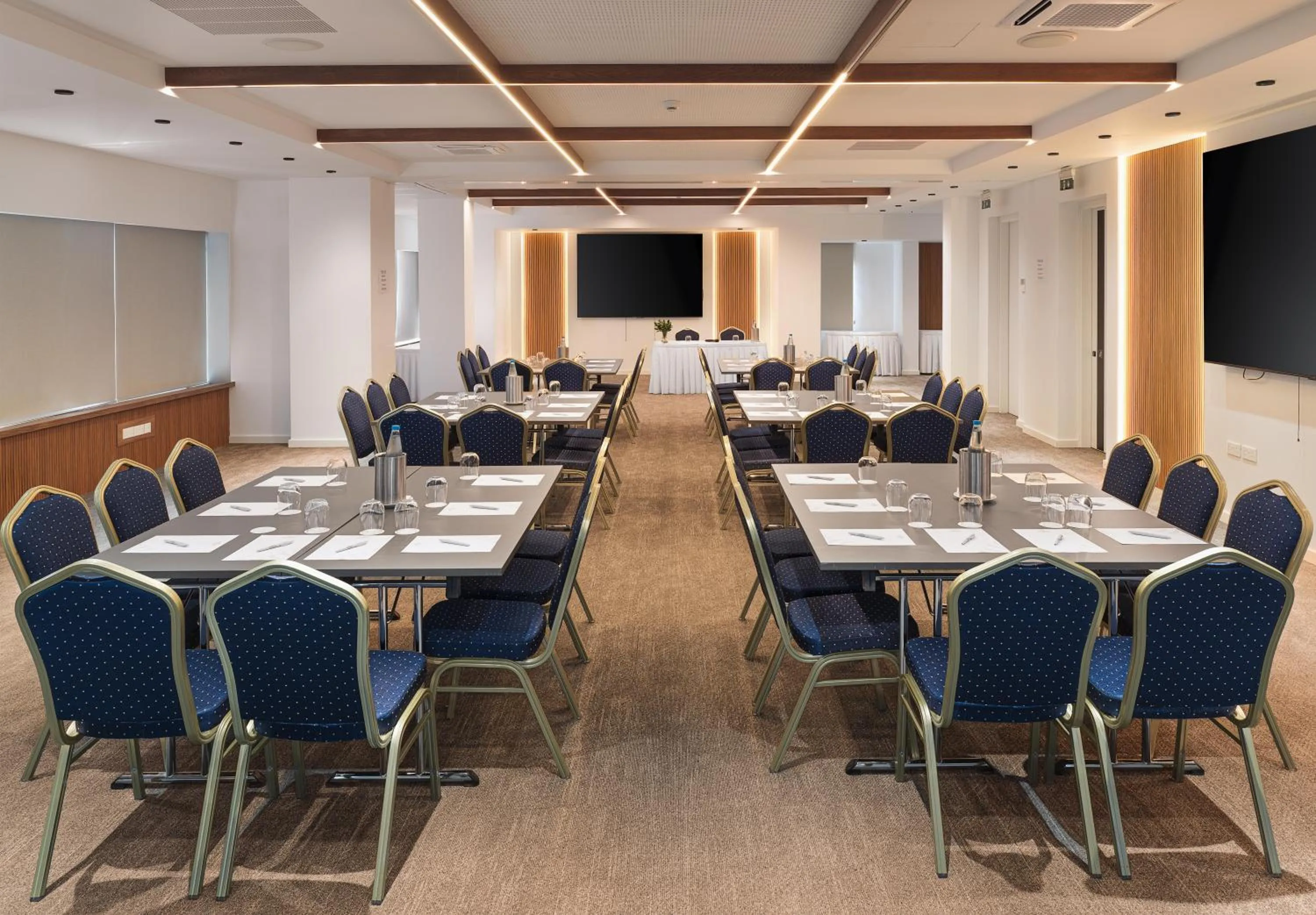 Meeting/conference room in Pefkos City Hotel