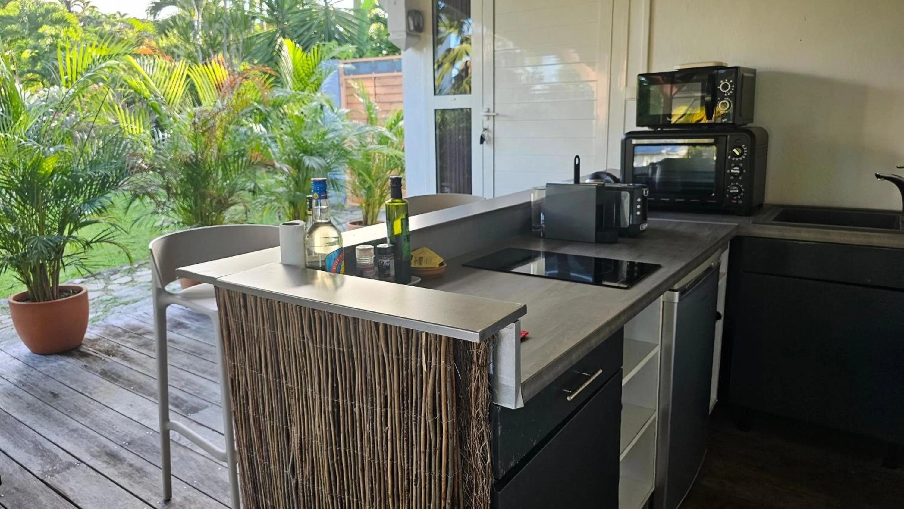 Coffee/tea facilities in Habitation Villa Les Cassias