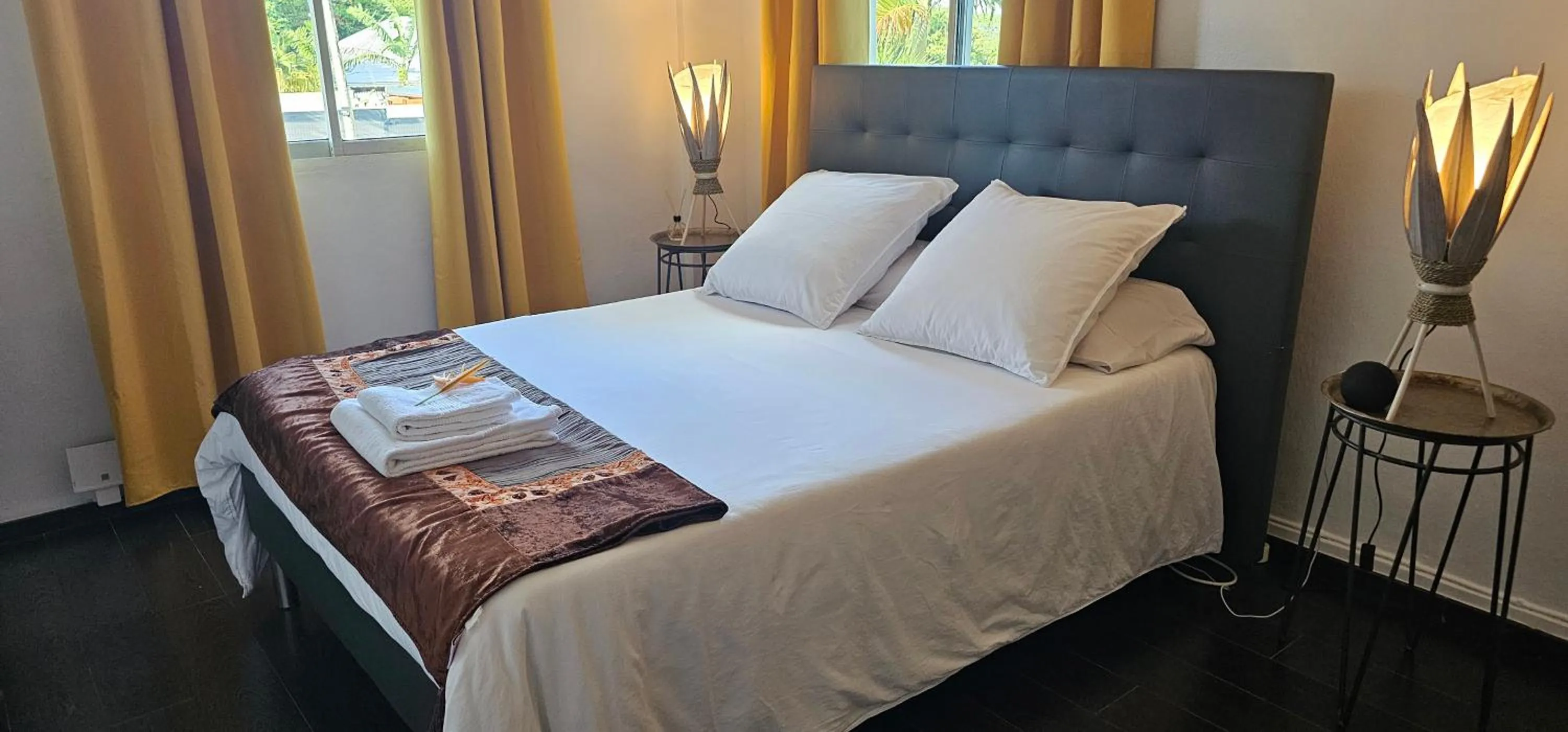 Bedroom, Bed in Habitation Villa Les Cassias