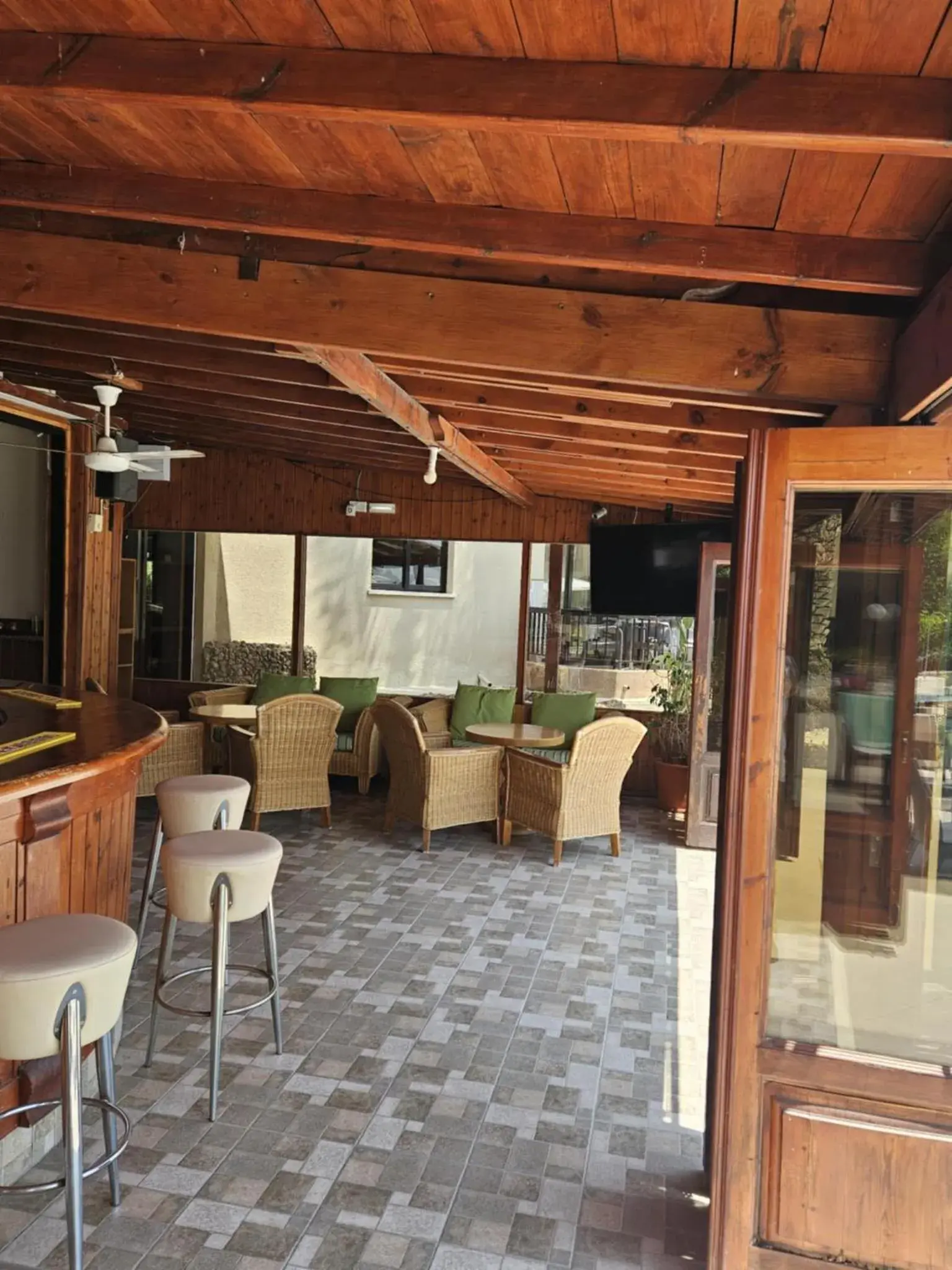 Restaurant/places to eat in Anna Hotel Apartments Restaurant/places to eat in Anna Hotel Apartments