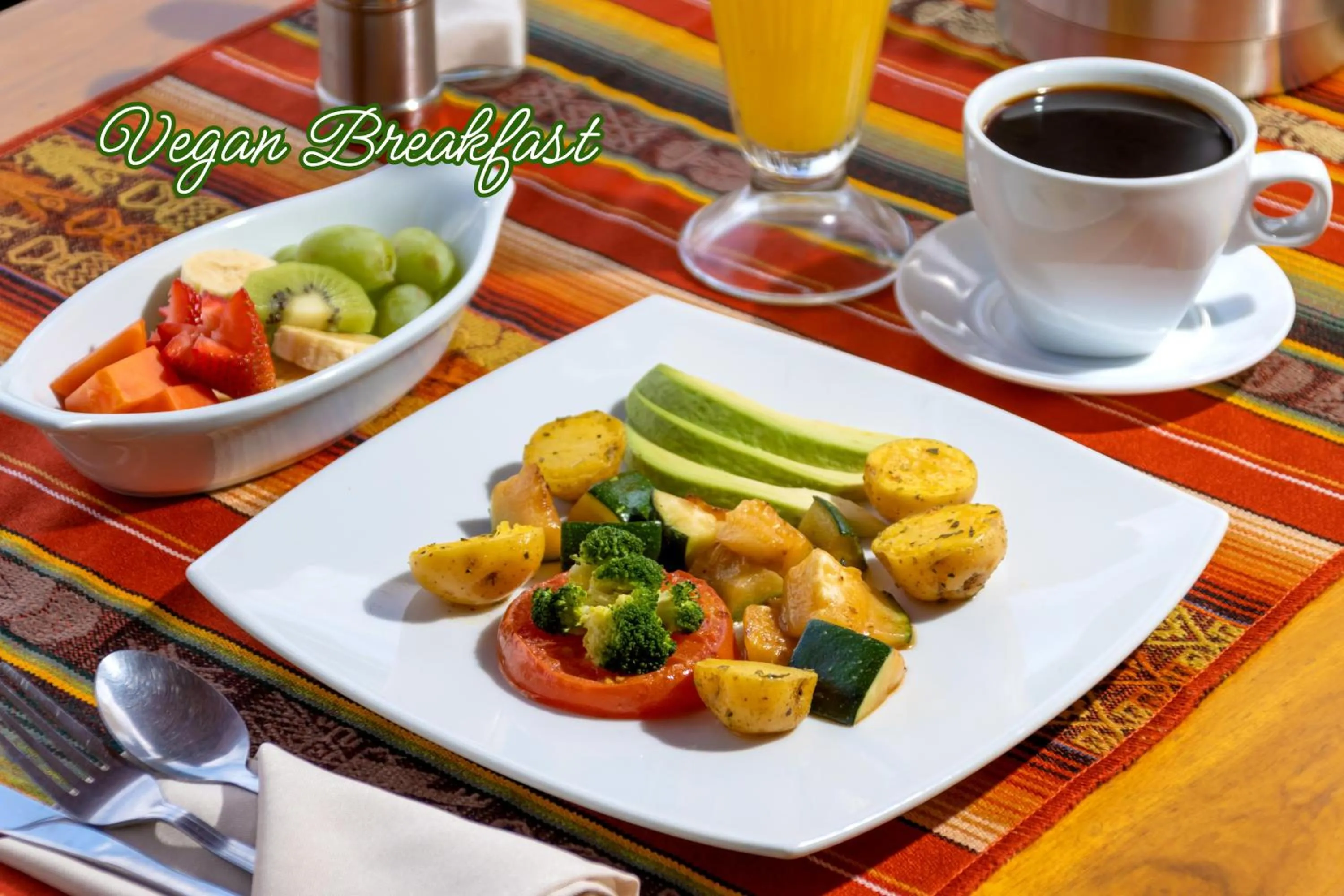 Breakfast in Friends Hotel & Rooftop - Historic Center & Museums