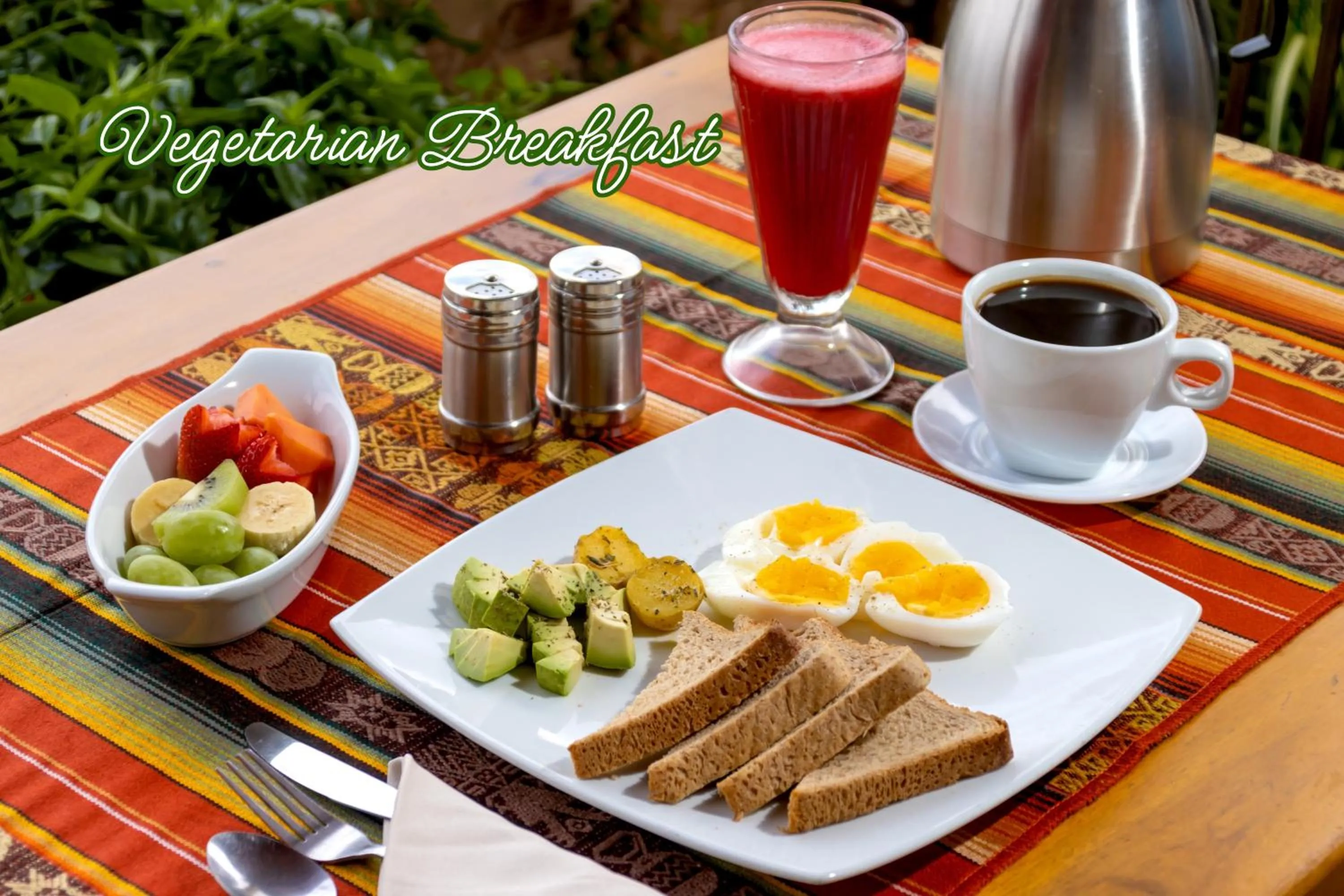 Food and drinks in Friends Hotel & Rooftop - Historic Center & Museums