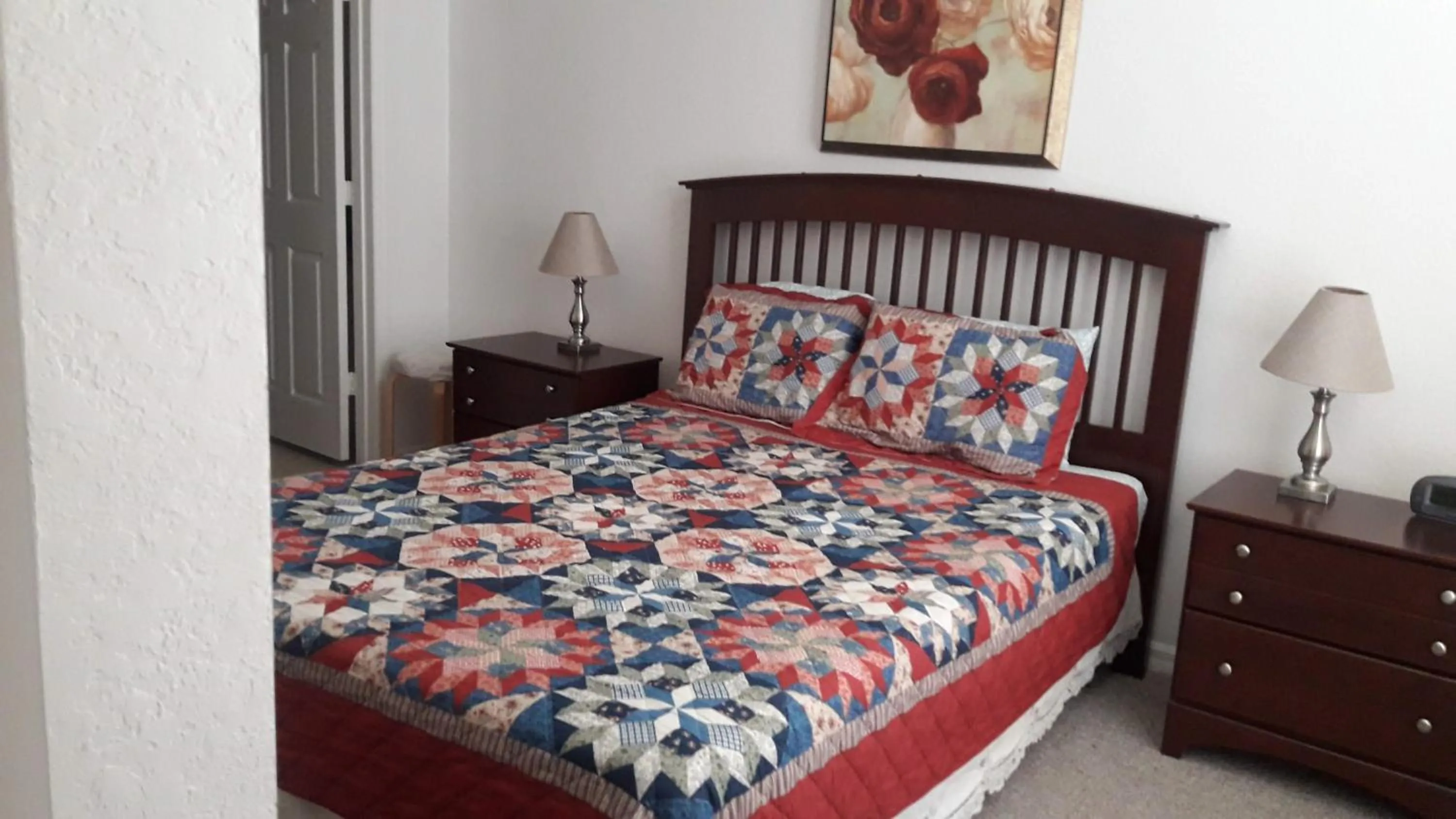 Bed in True Happiness, Housing Near Disney Word