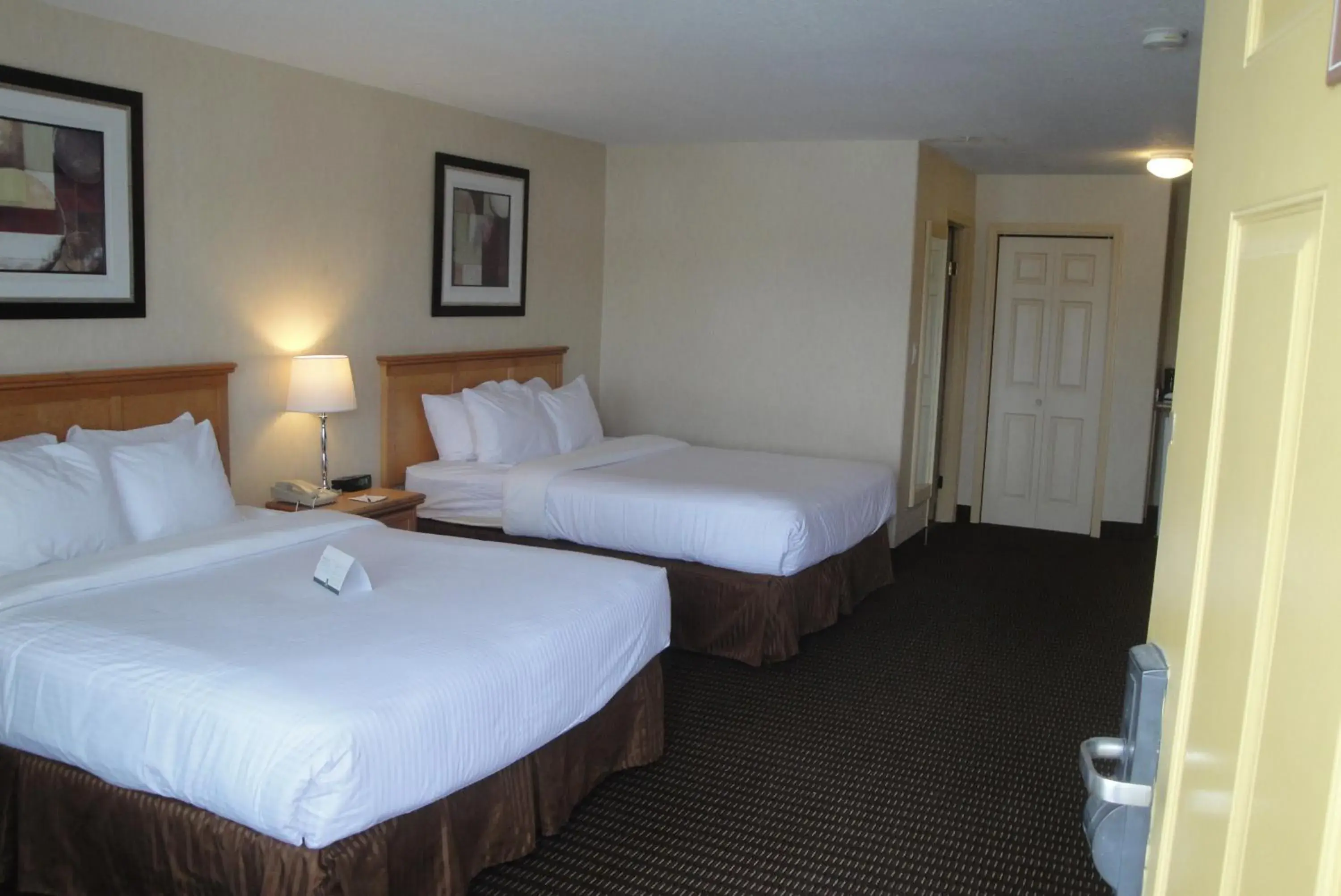 Bed in All Stay Suites Bed in All Stay Suites