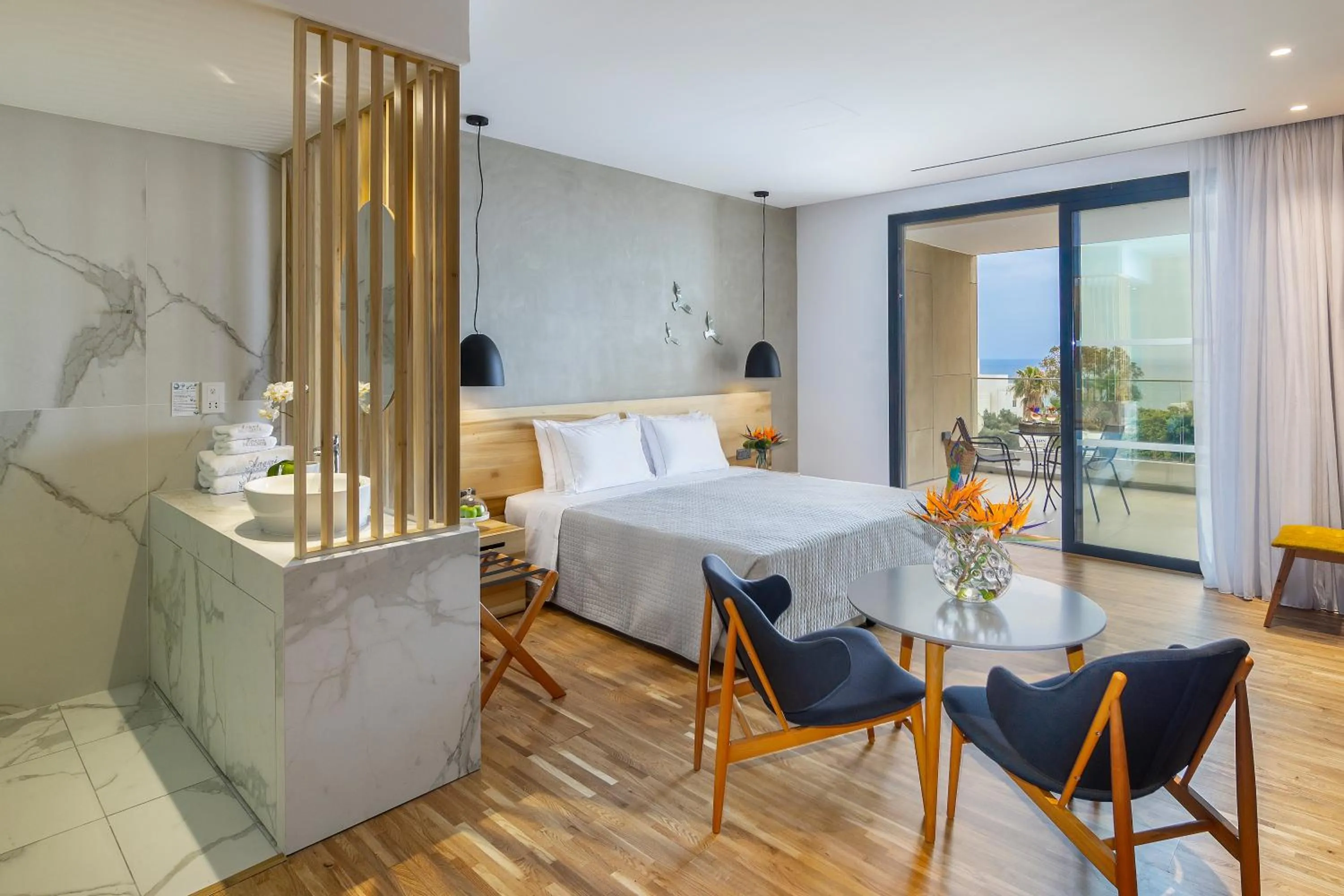 Sea view, Bed in Anemi Hotel & Suites