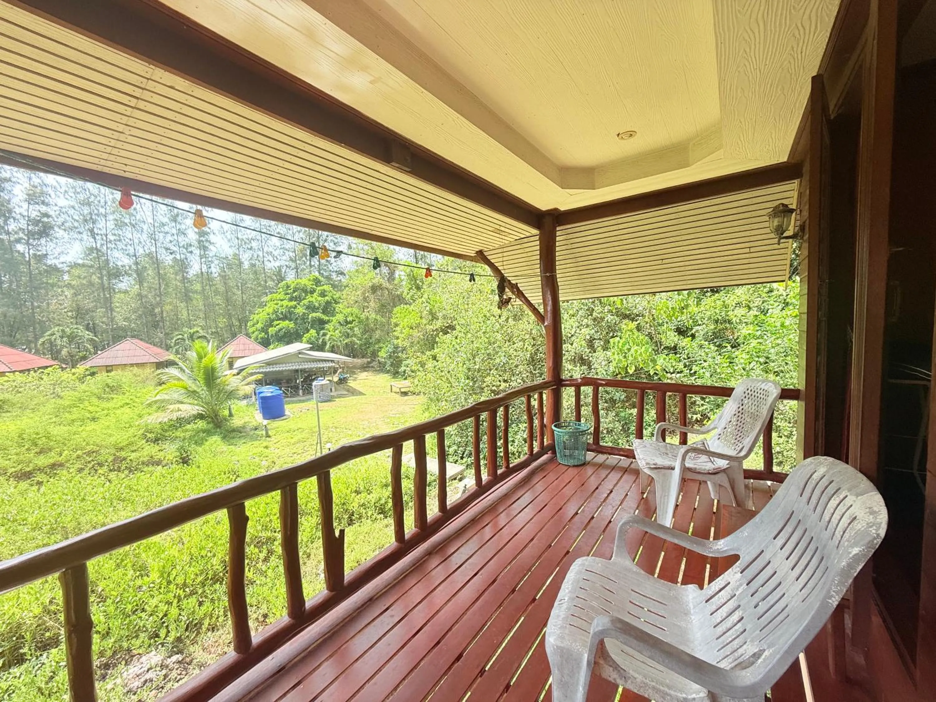 Namtok Bungalows