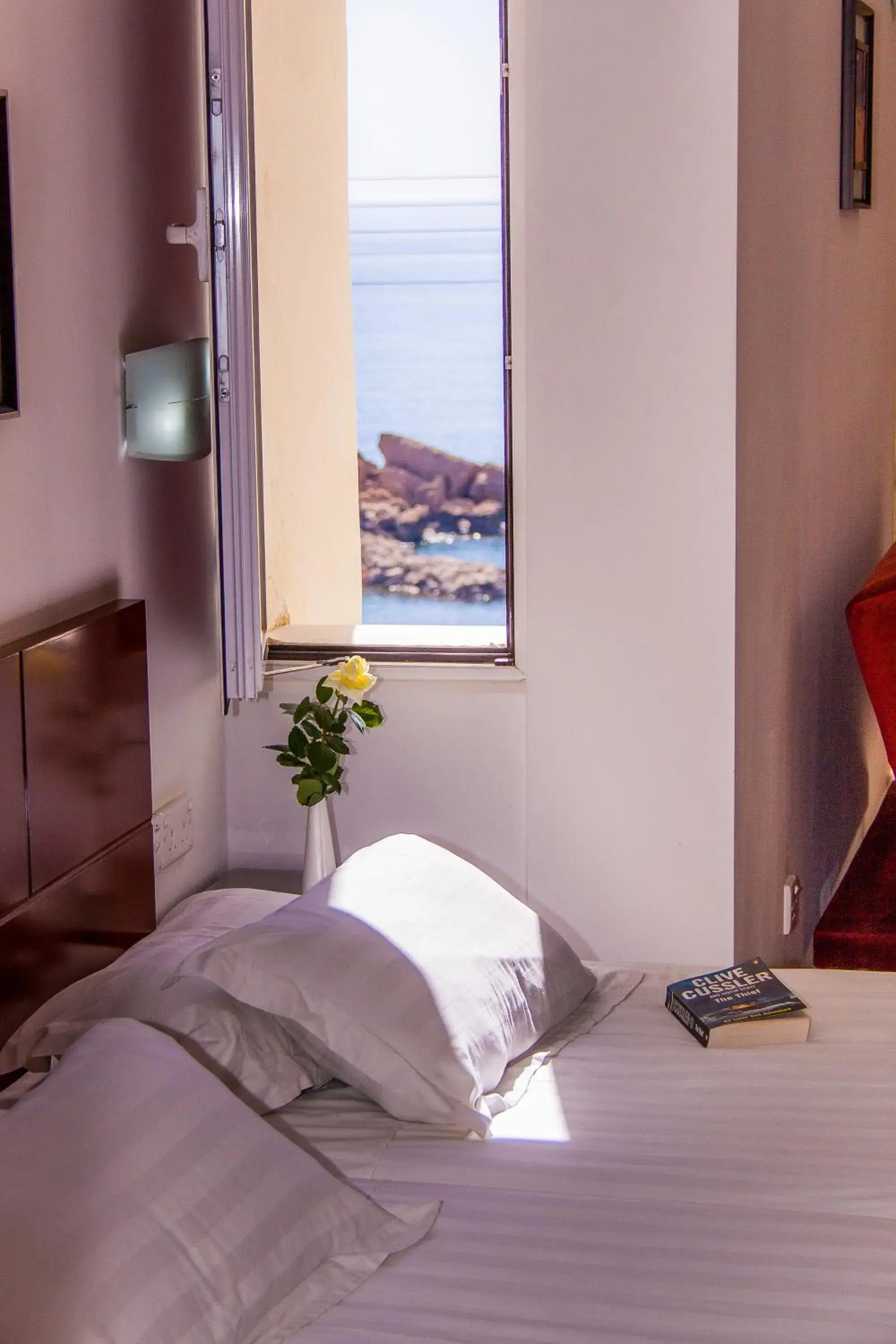 Bed in Theo Sunset Bay Hotel Bed in Theo Sunset Bay Hotel