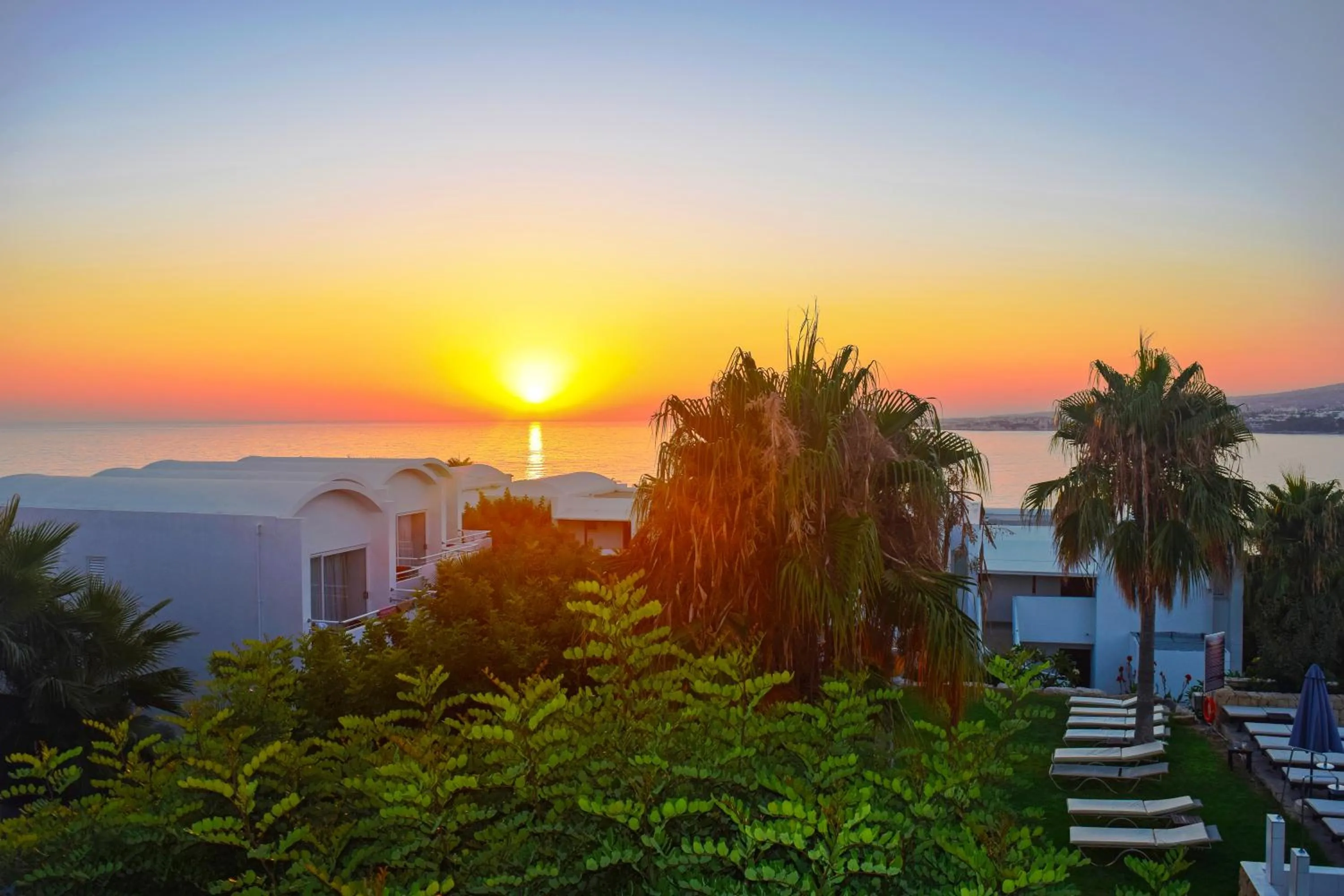 Sunset in Theo Sunset Bay Hotel