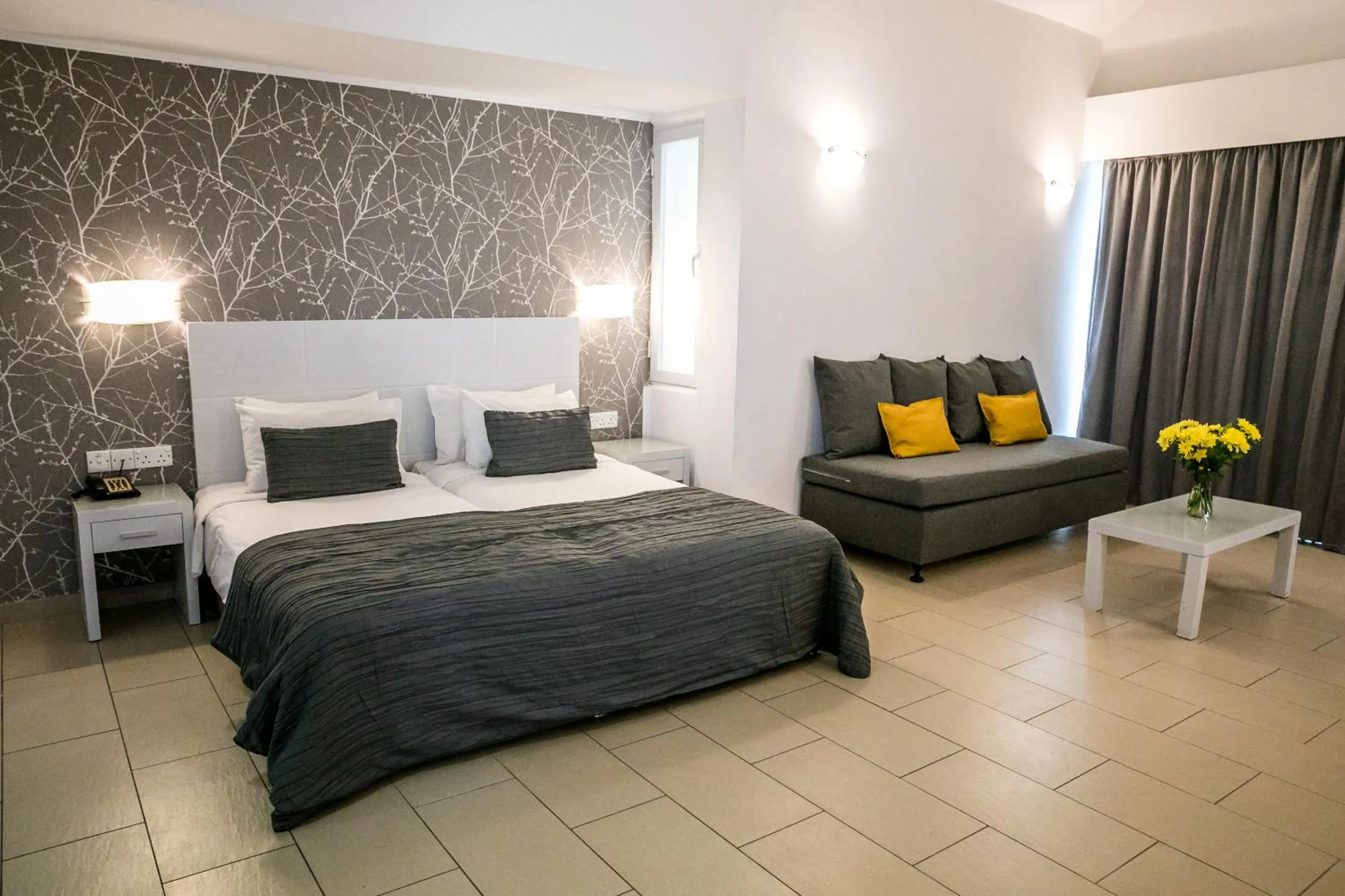 Photo of the whole room, Bed in Theo Sunset Bay Hotel