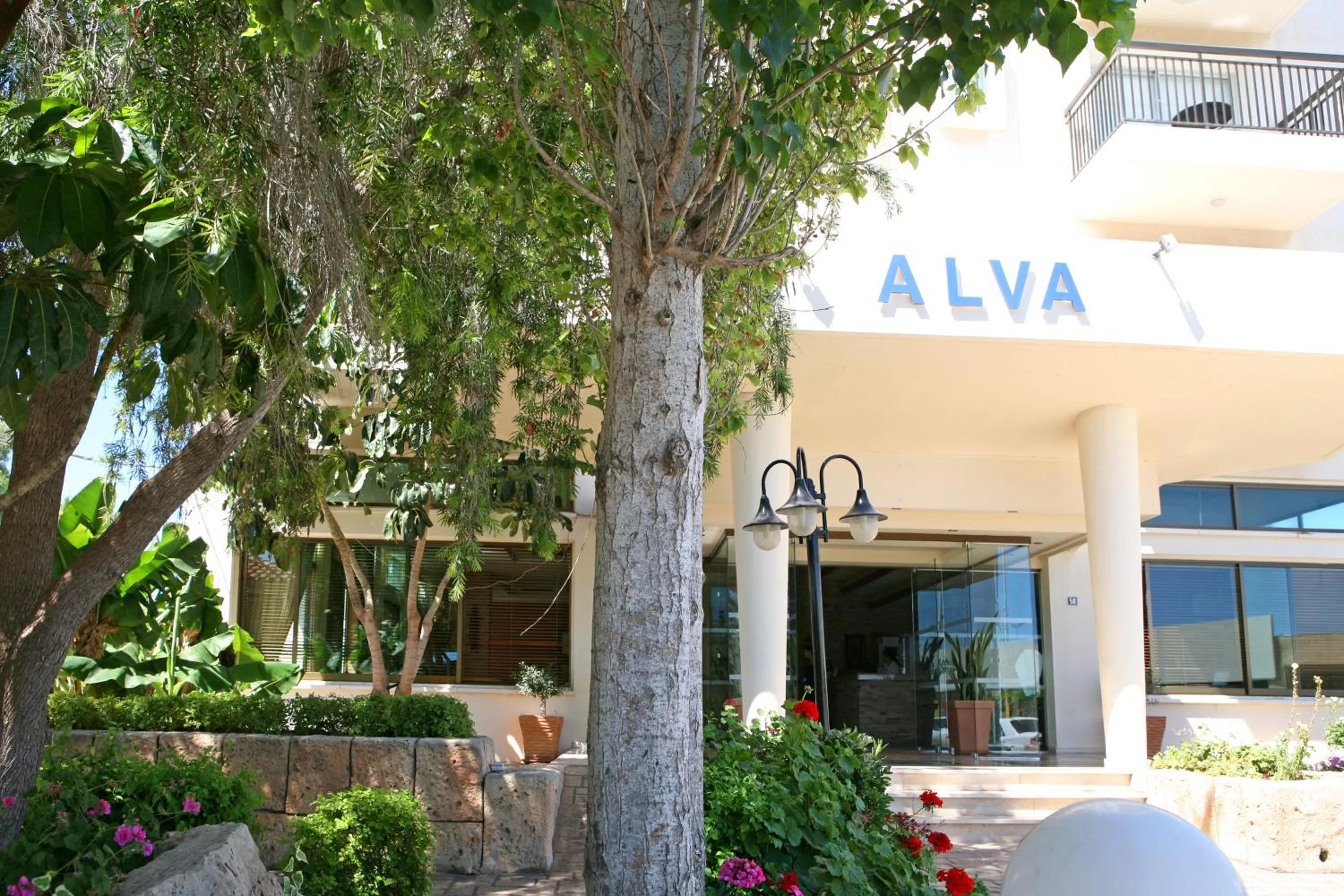 Facade/entrance in Alva Hotel Apartments