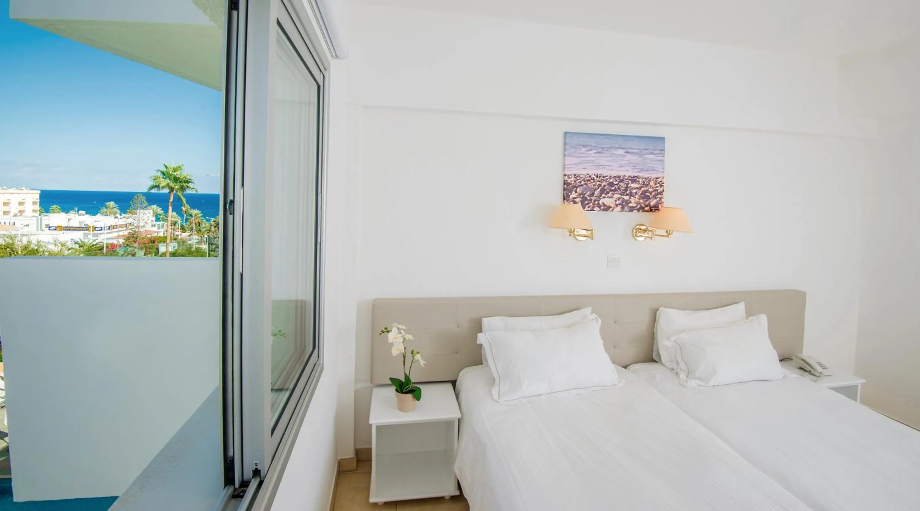 Bed in Alva Hotel Apartments