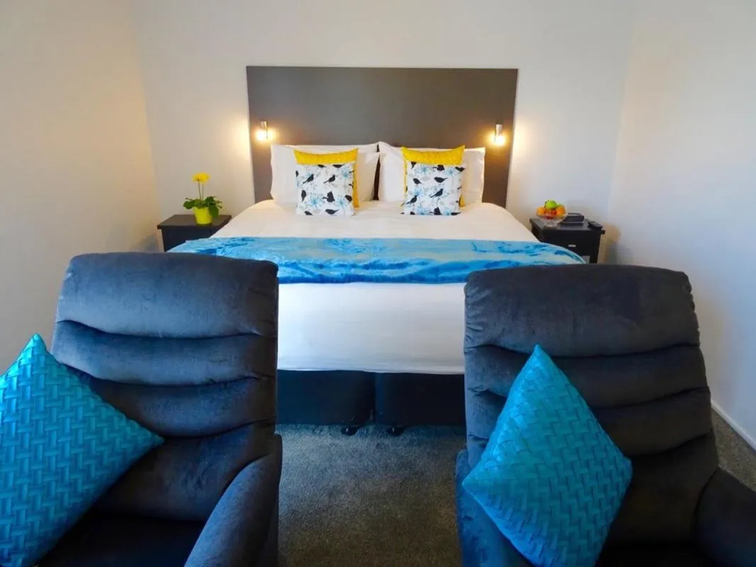 Photo of the whole room, Bed in BKs Premier Motel Hamilton