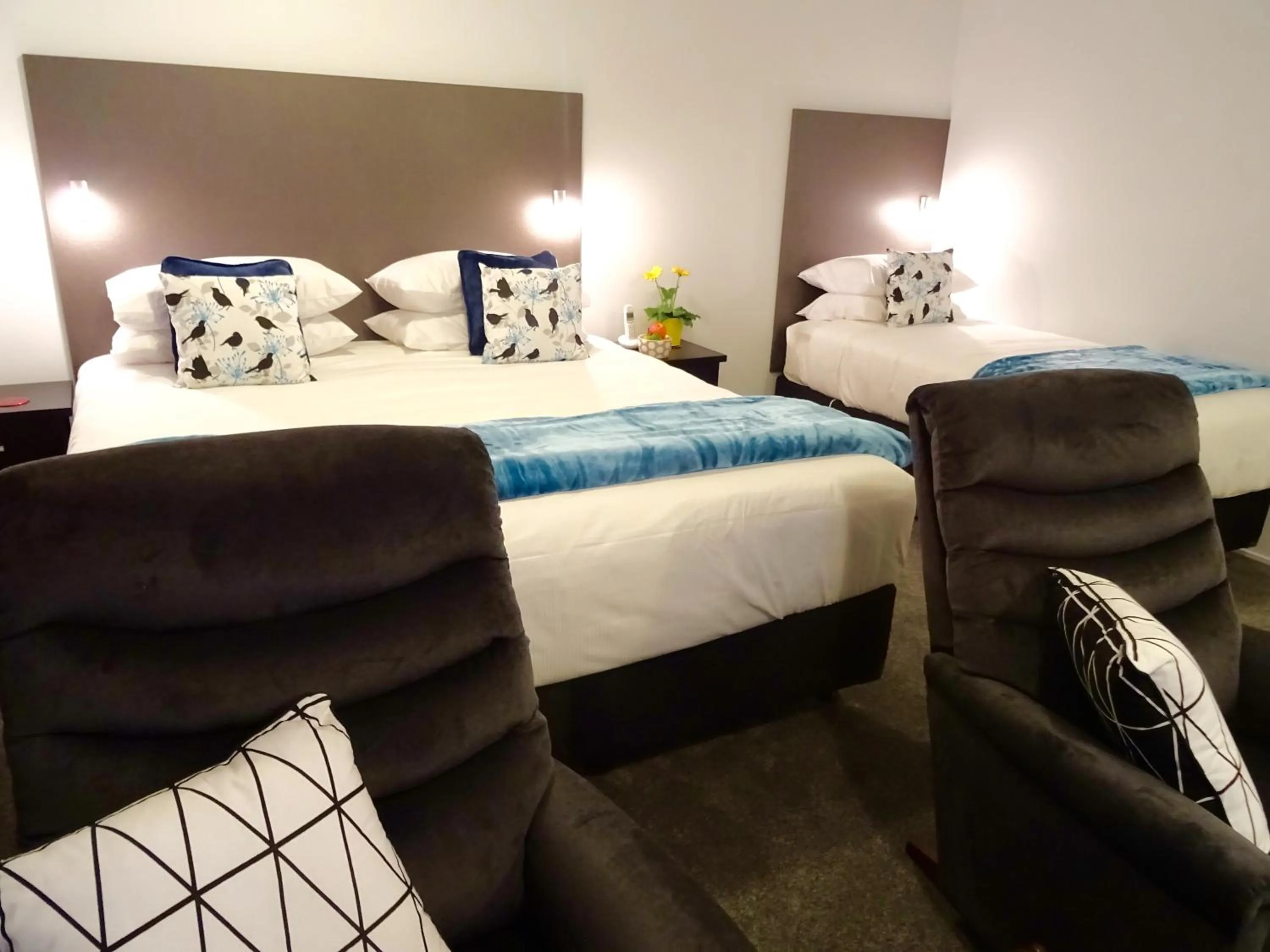 Photo of the whole room, Bed in BKs Premier Motel Hamilton