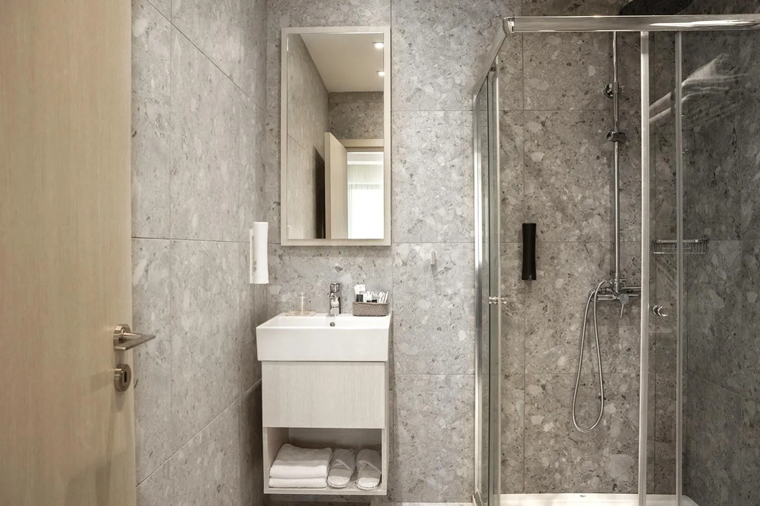 Shower in Roseum Boutique Hotel