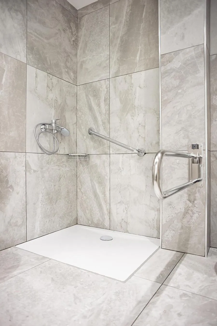 Shower in Roseum Boutique Hotel