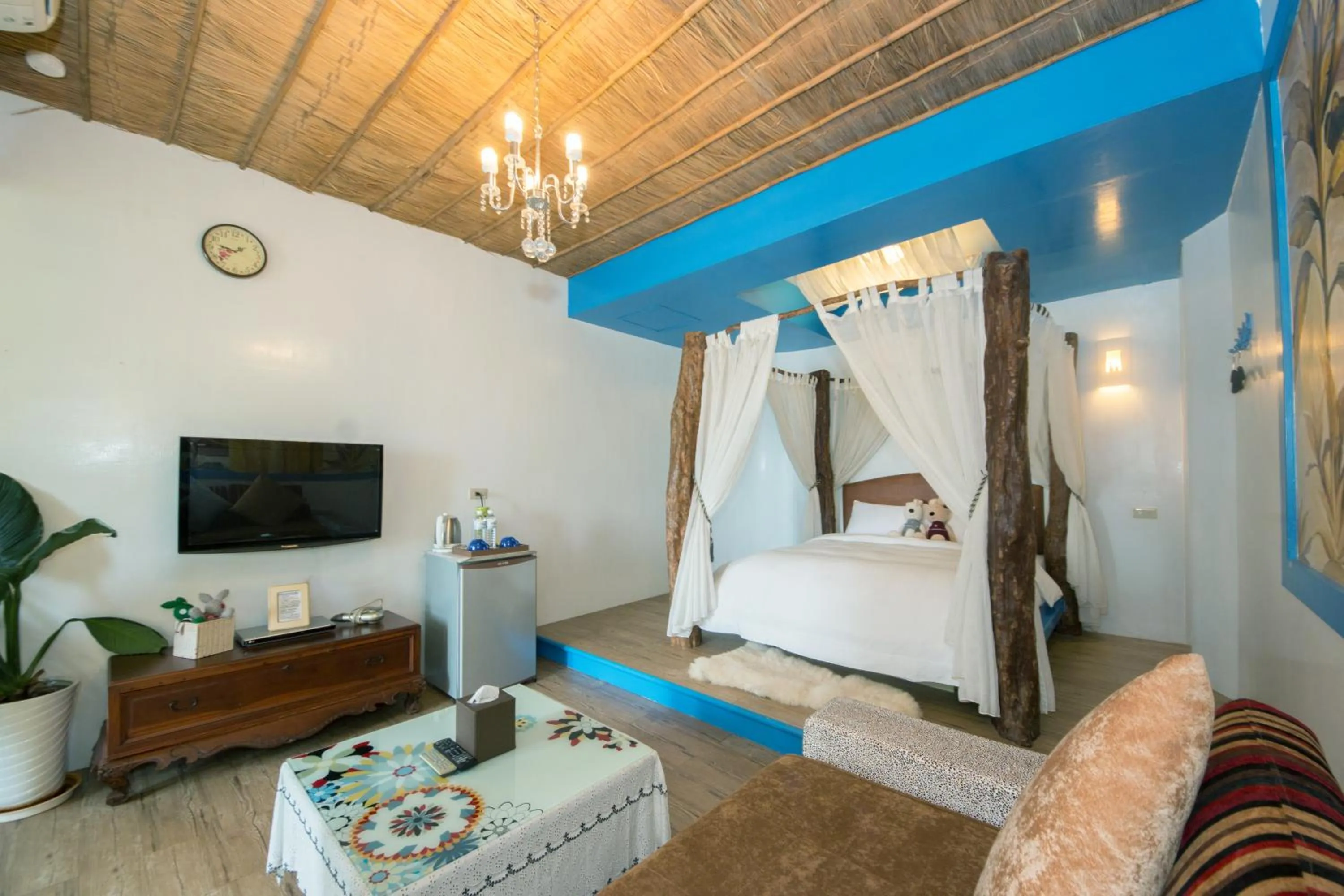 TV and multimedia in Blissful Star