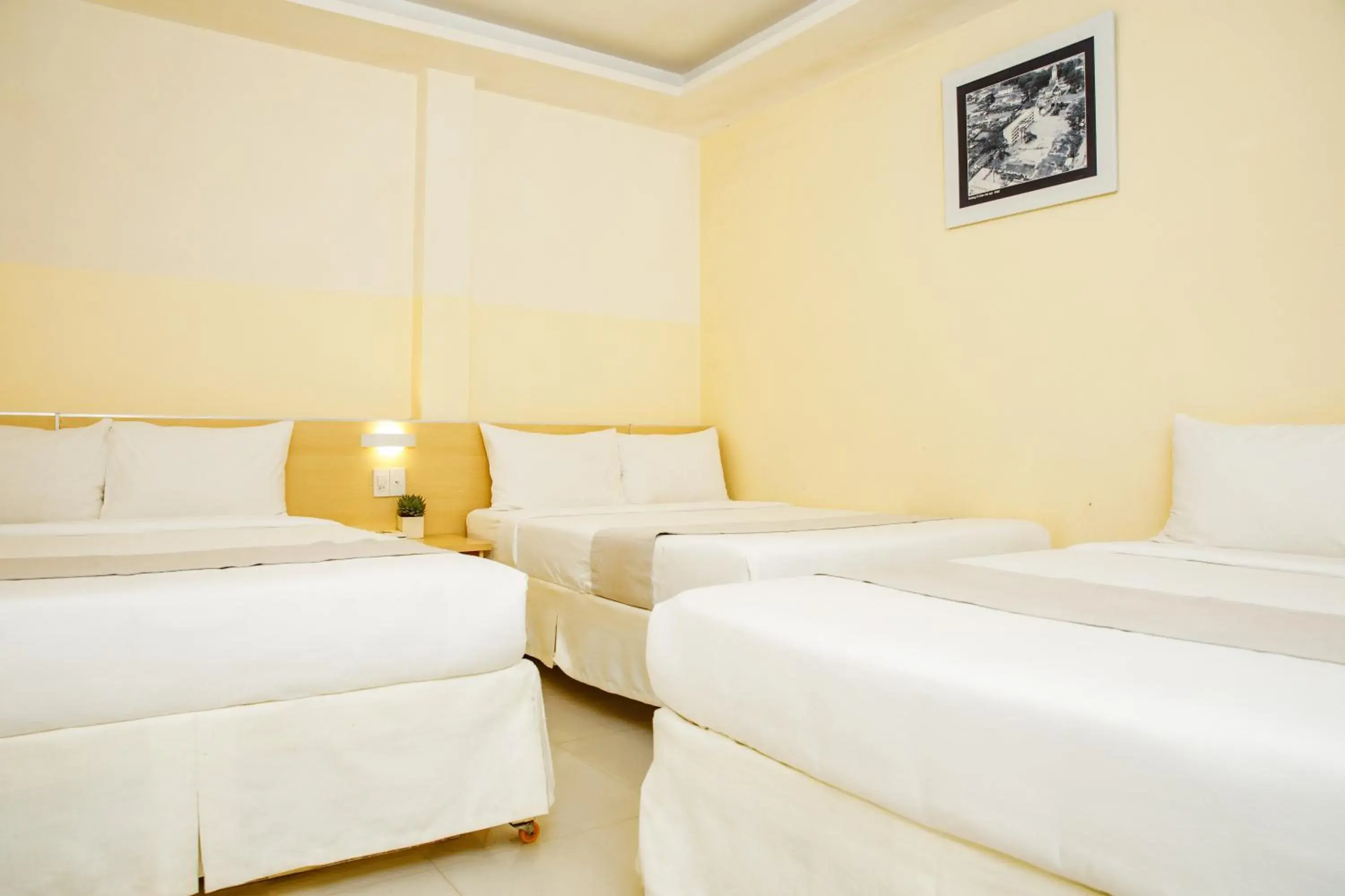 Bed in Ngoc Nguyen Anh Hotel Da Lat Bed in Ngoc Nguyen Anh Hotel Da Lat