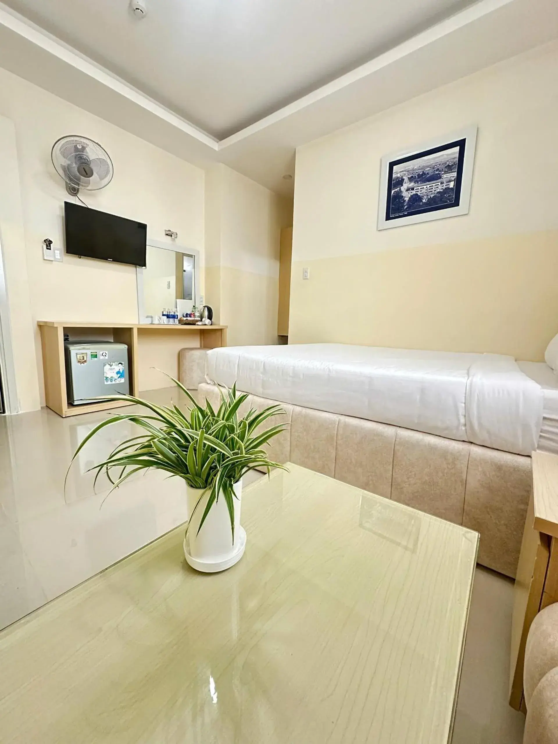 Bed in Ngoc Nguyen Anh Hotel Da Lat Bed in Ngoc Nguyen Anh Hotel Da Lat