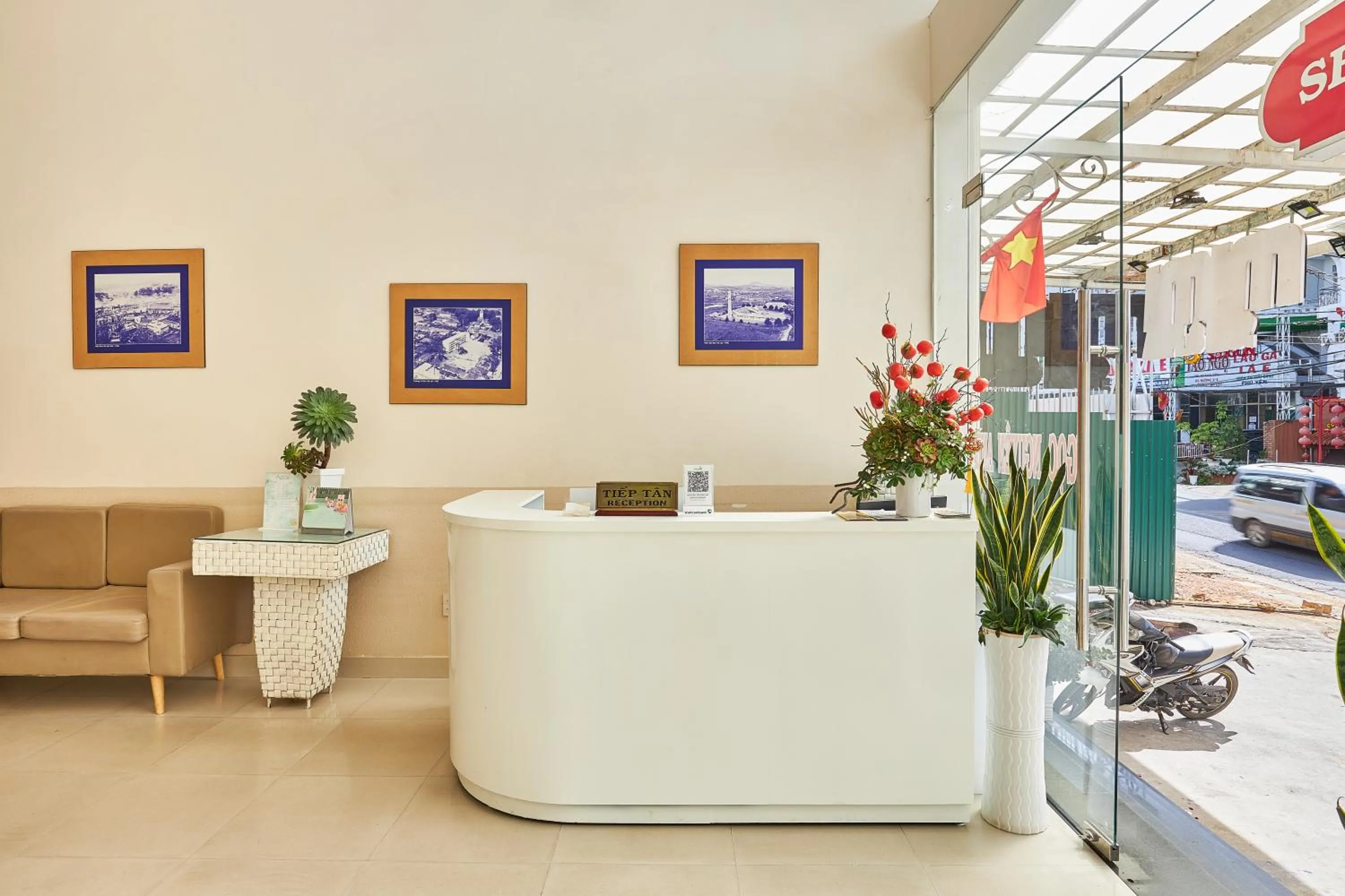 Lobby or reception in Ngoc Nguyen Anh Hotel Da Lat