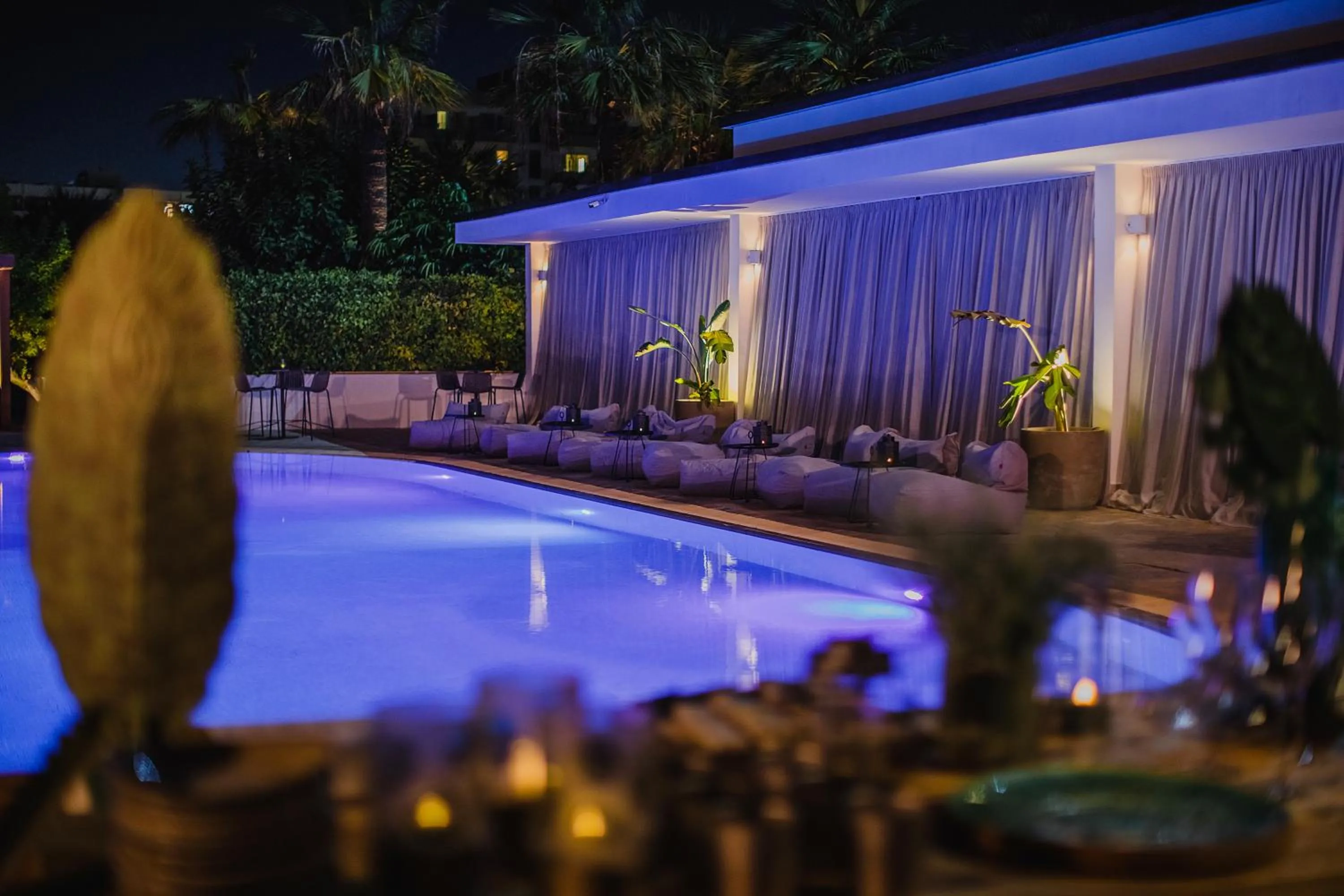 Restaurant/places to eat in Alion Beach Hotel