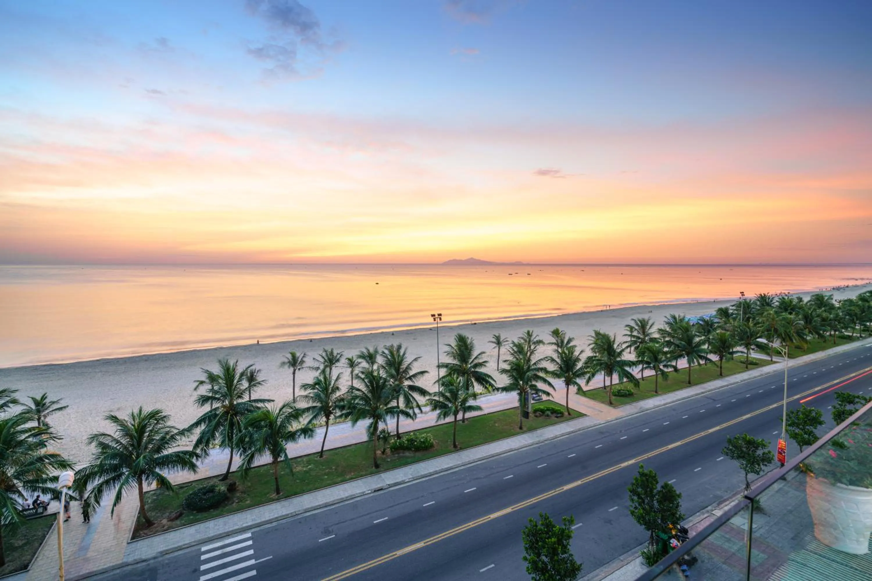 Staff in Serene Beach Hotel Danang
