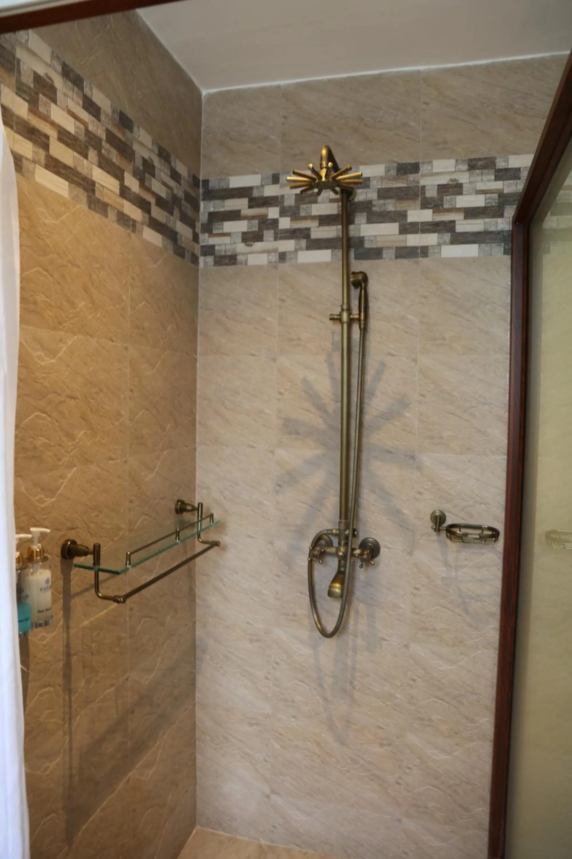 Shower in Panari Resort, BW Signature Collection