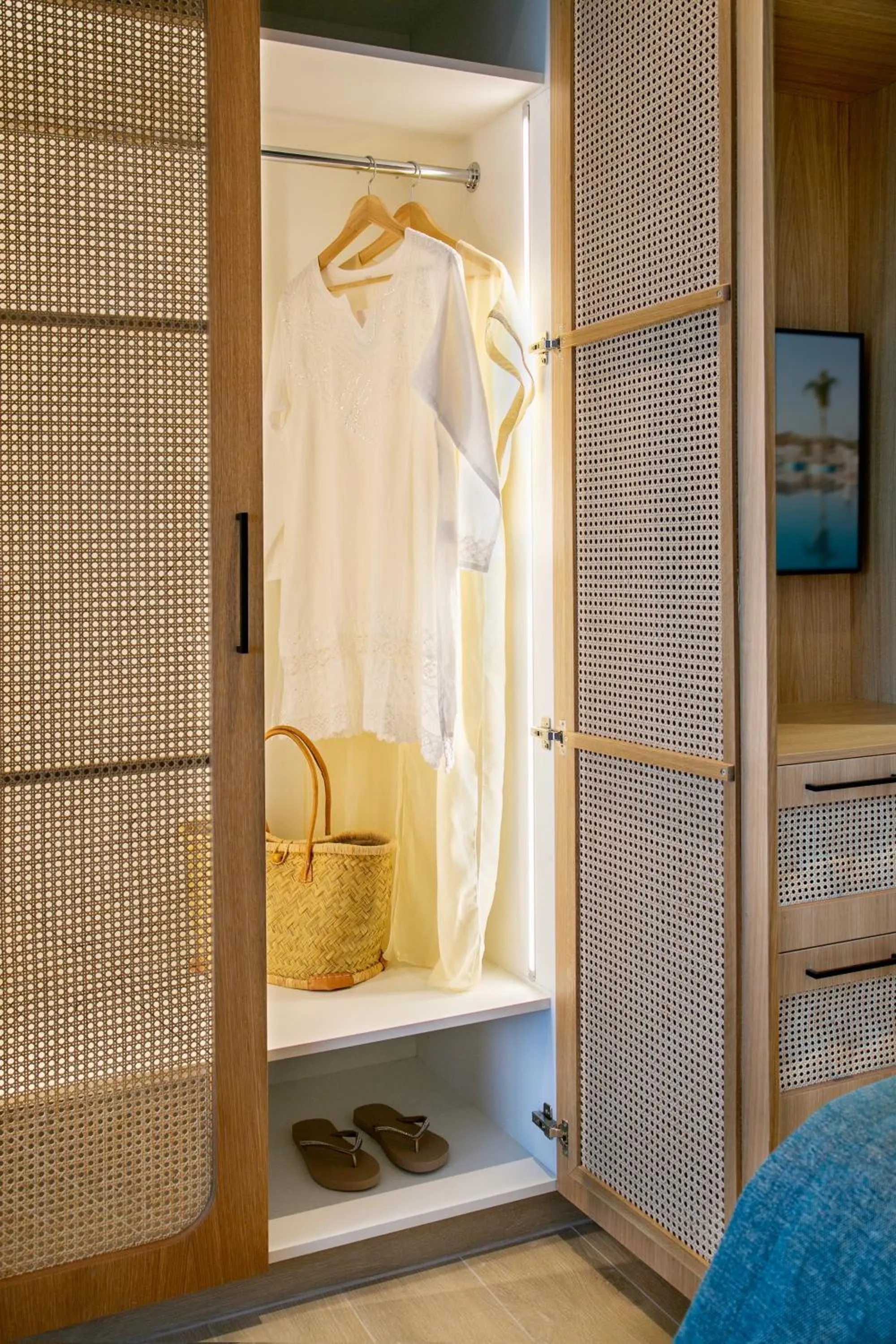 Asterias Beach Hotel