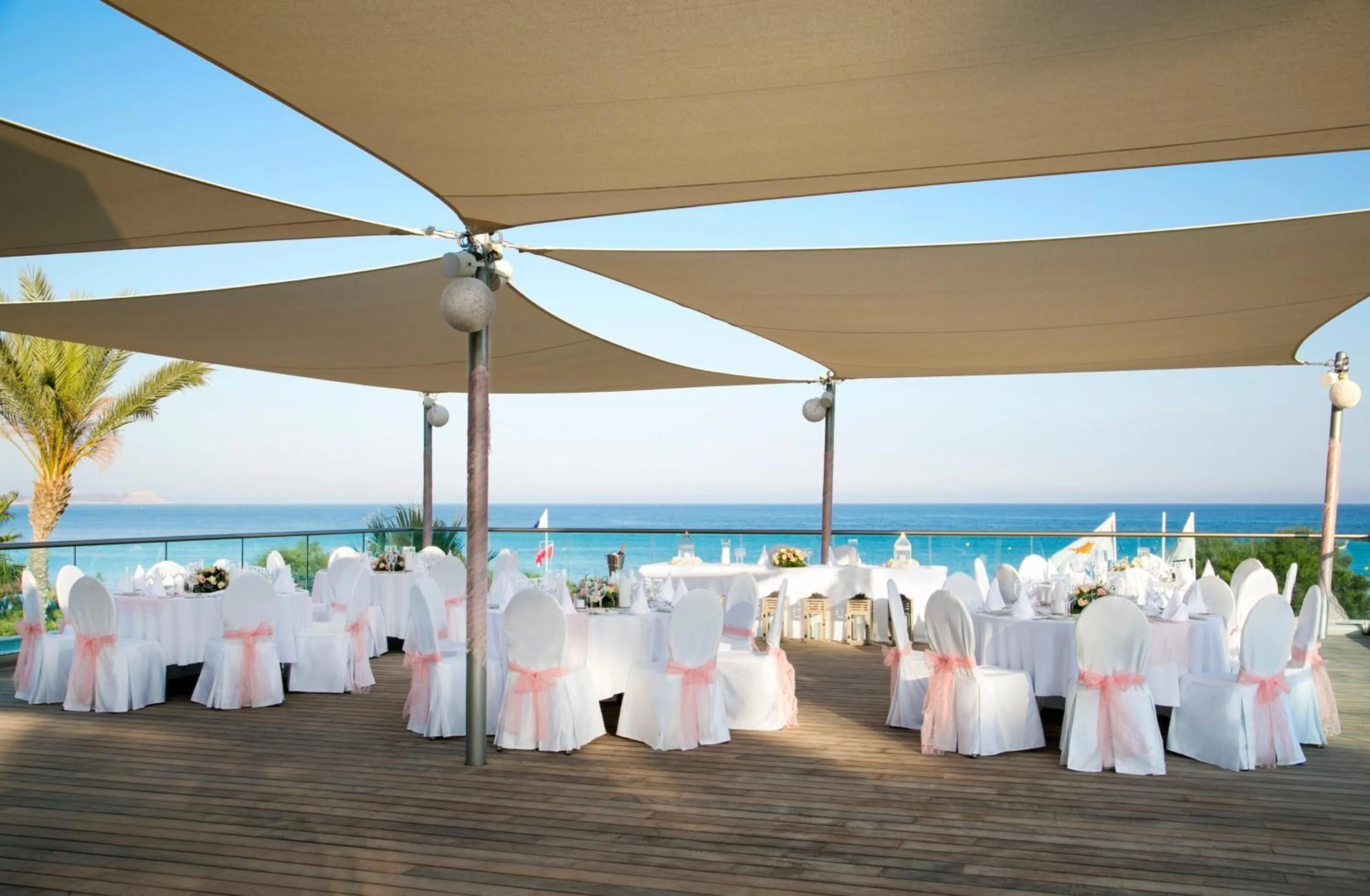 Asterias Beach Hotel