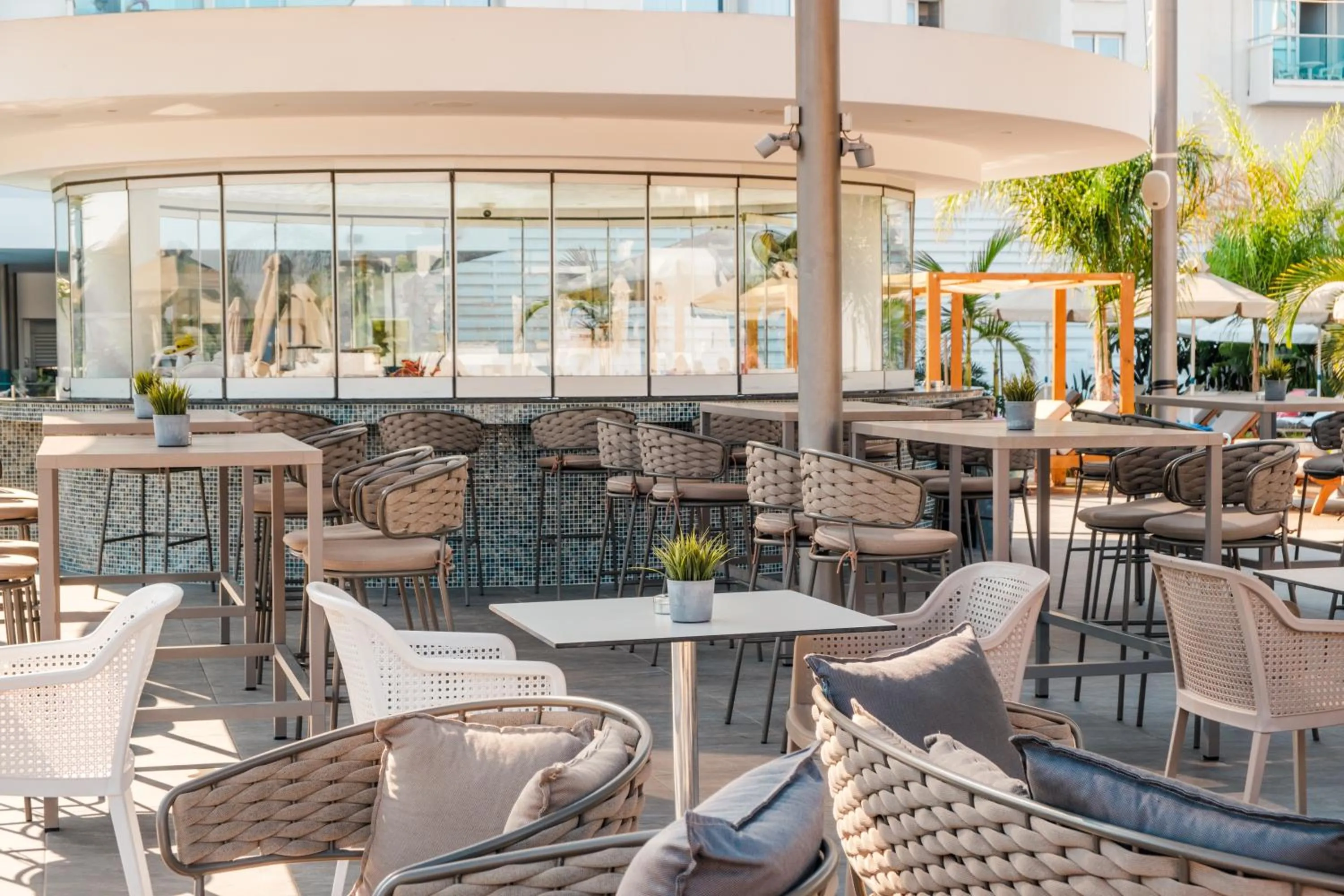 Restaurant/places to eat in Kapetanios Bay Hotel Protaras