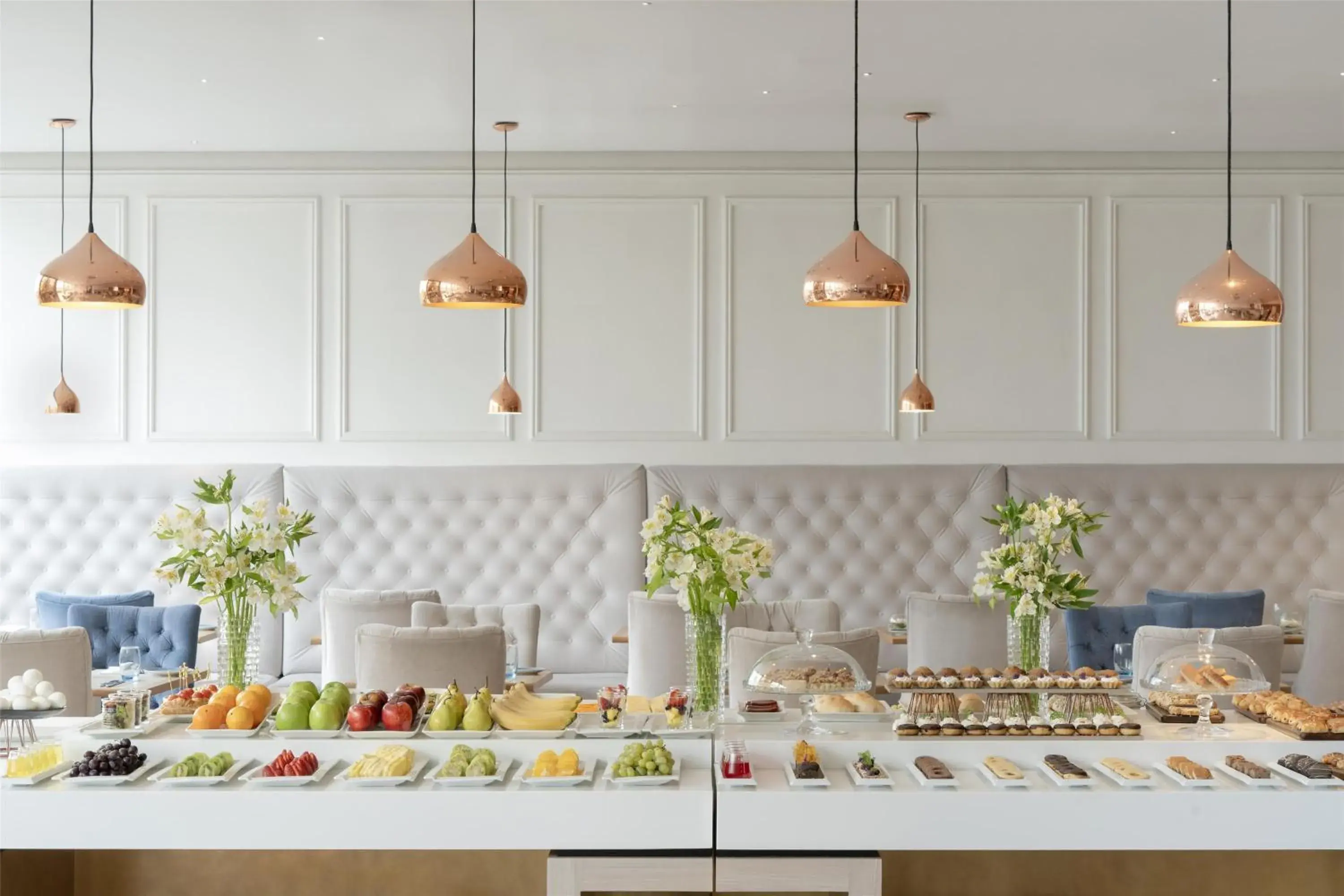 Restaurant/places to eat in NH Collection Plaza Santiago Restaurant/places to eat in NH Collection Plaza Santiago