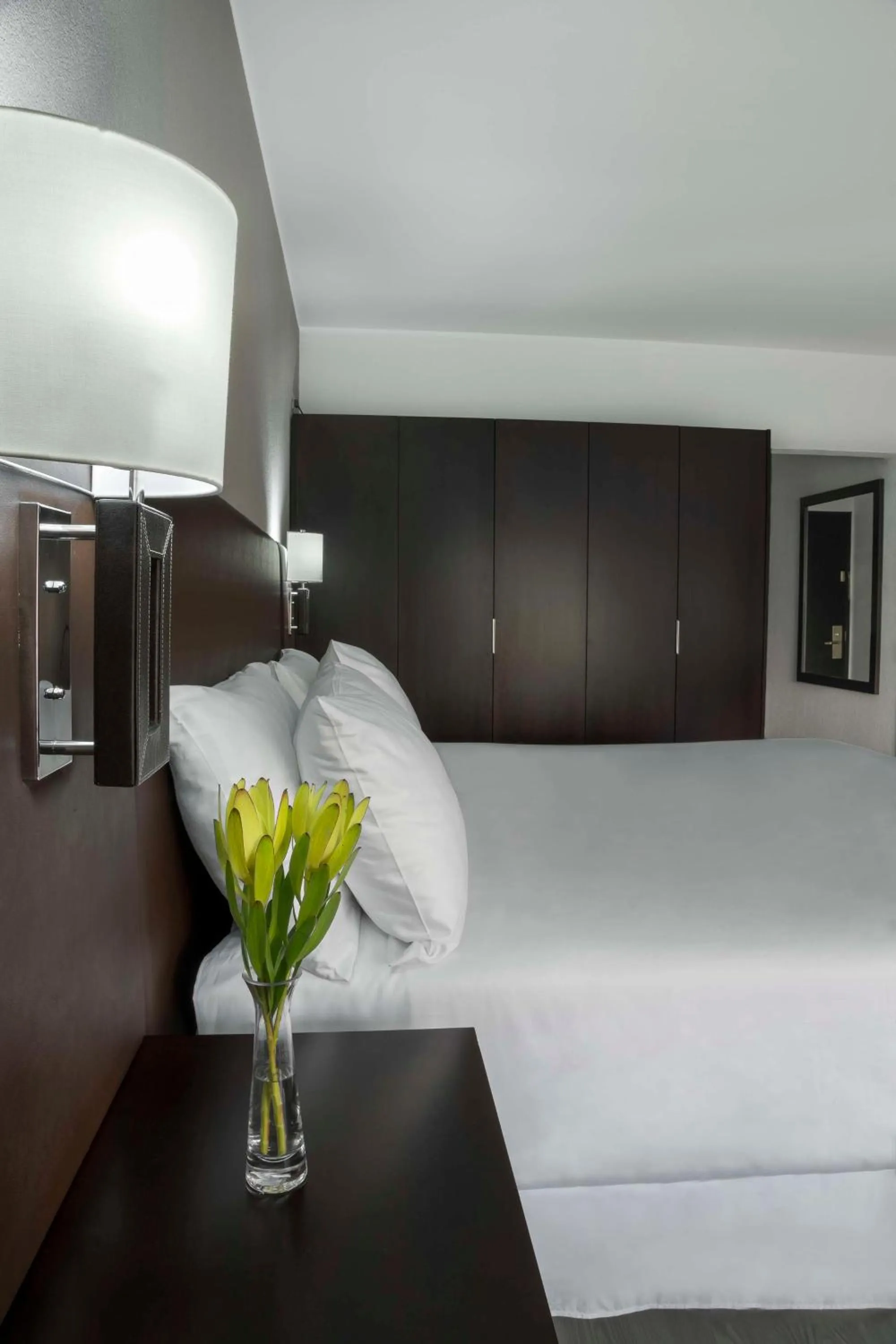 Bedroom, Bed in NH Iquique Costa