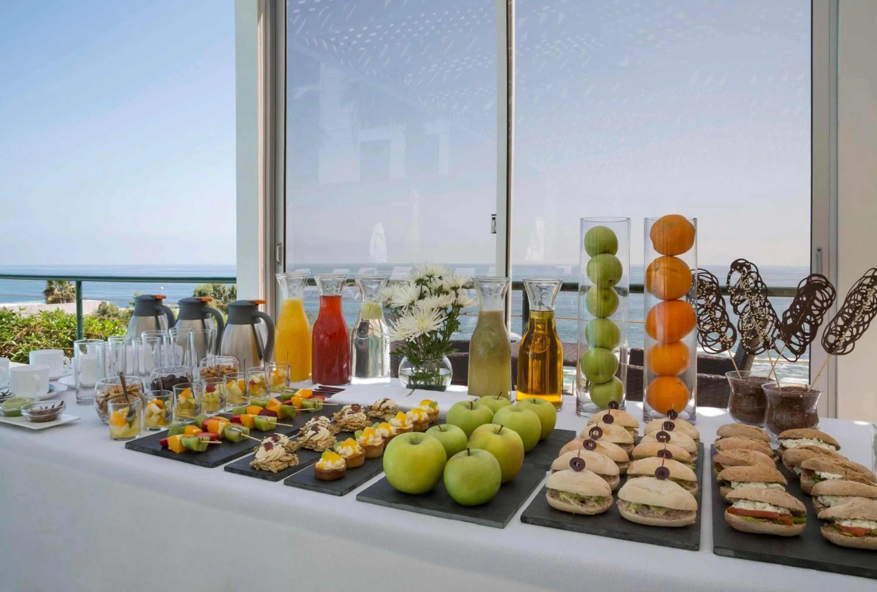 Breakfast in NH Iquique Costa