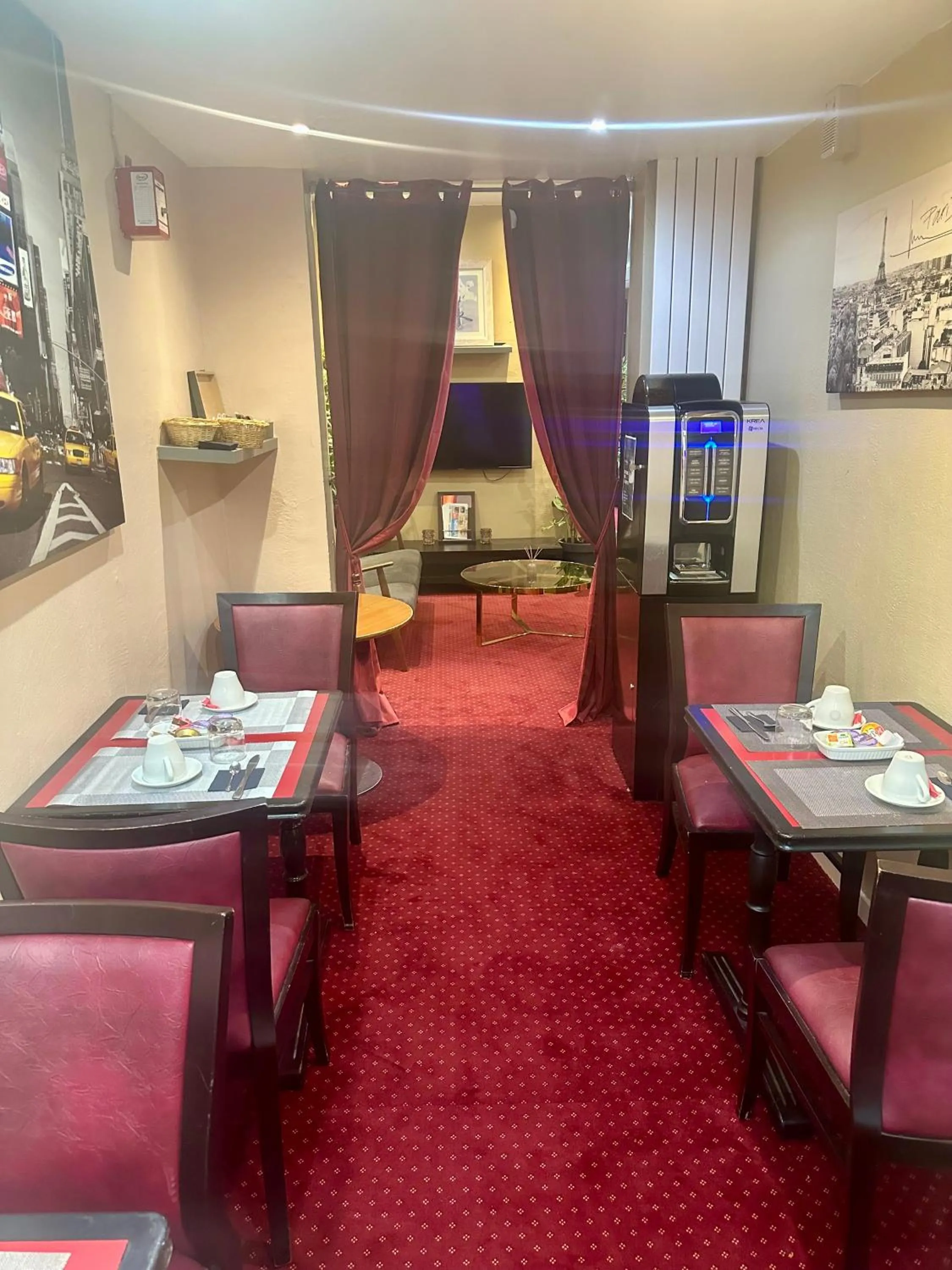 Living room in Hotel Victor Hugo